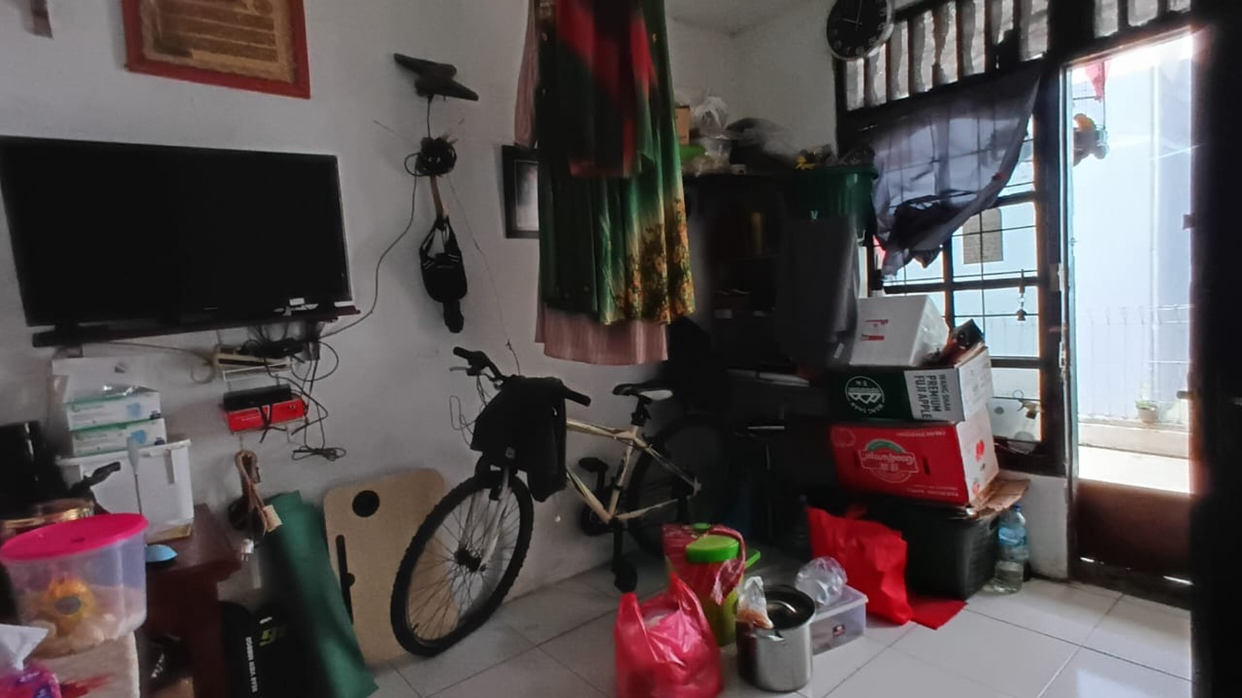 Rumah di Jati Padang Lokasi dekat dengan Sekolah SD Al Azhar Pasar Minggu Cocok Untuk Rumah Kos-kosan