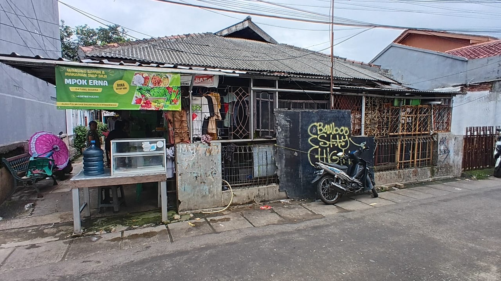 Rumah di Jati Padang Lokasi dekat dengan Sekolah SD Al Azhar Pasar Minggu Cocok Untuk Rumah Kos-kosan