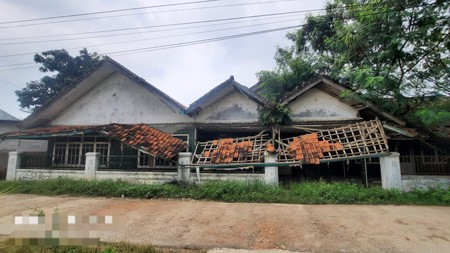 TANAH ADA BANGUNAN TETAPI DIANGGAP JUAL TANAH SAJA DI LOKASI STRATEGIS DI MAJALAYA KARAWANG TIMUR