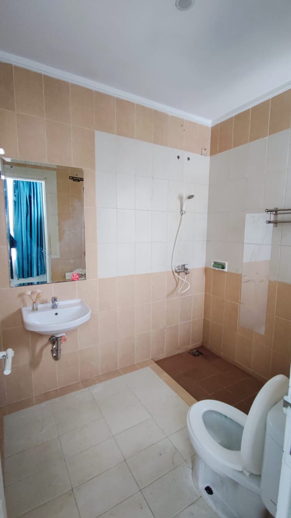 Hot Rent. Rumah mewah cluster Castilla, BSD