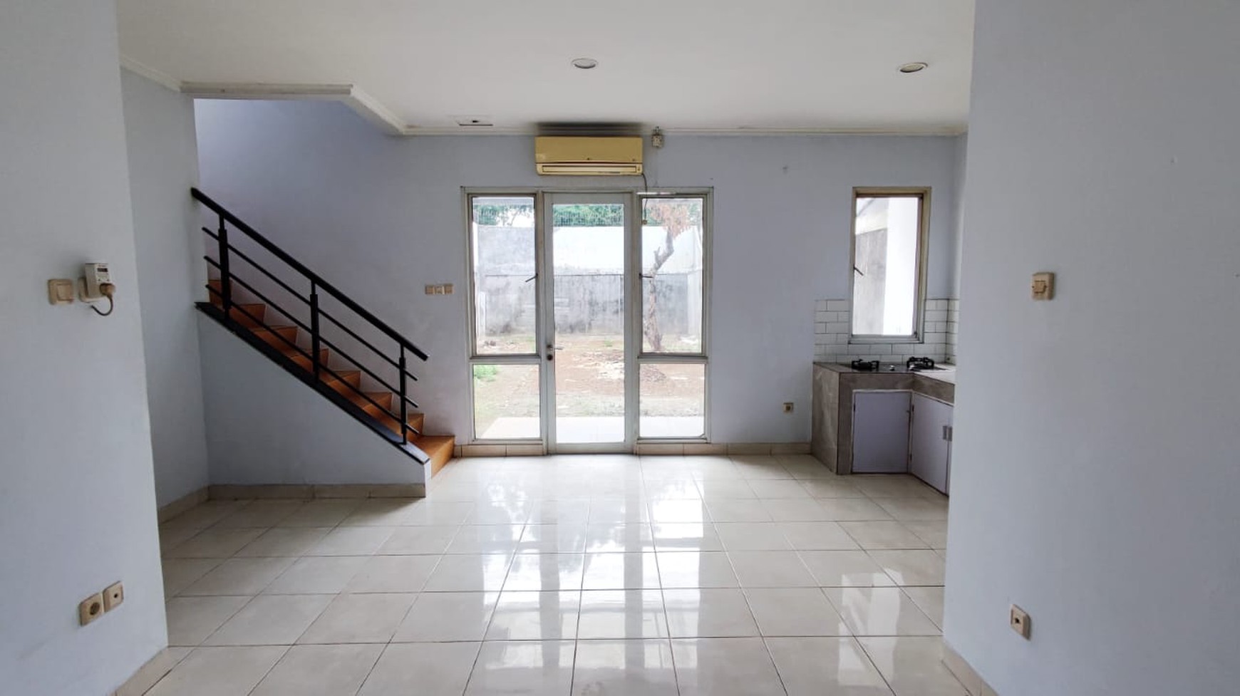 Hot Rent. Rumah mewah cluster Castilla, BSD