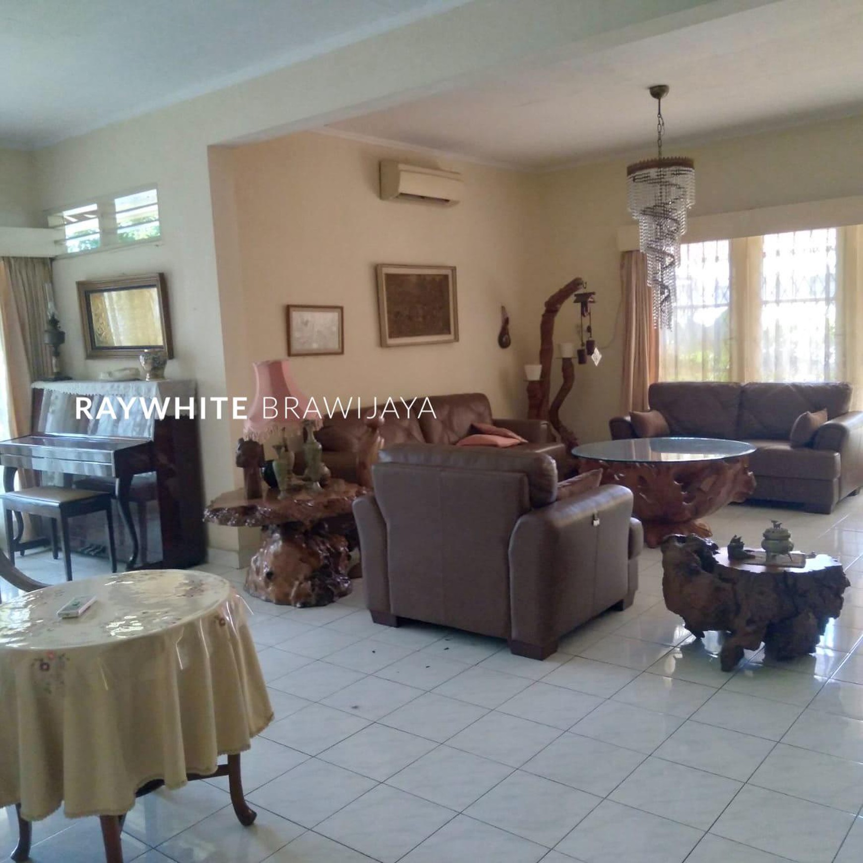Rumah Lama Hitung Tanang Lingkungan Tenang Area Patal Senayan