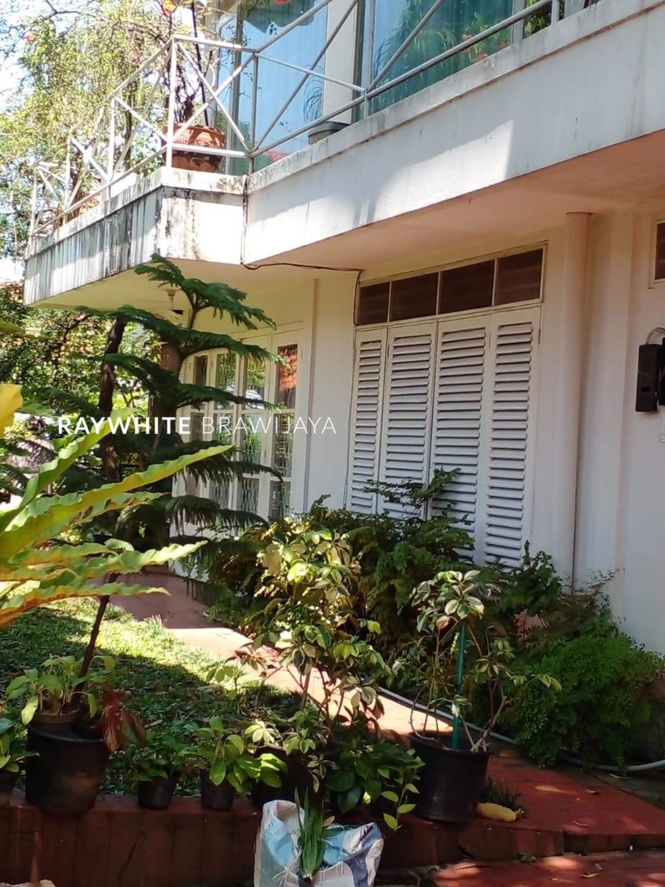 Rumah Lama Hitung Tanang Lingkungan Tenang Area Patal Senayan