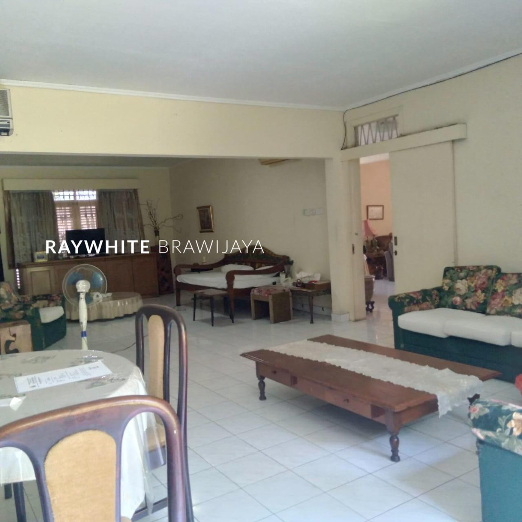 Rumah Lama Hitung Tanang Lingkungan Tenang Area Patal Senayan