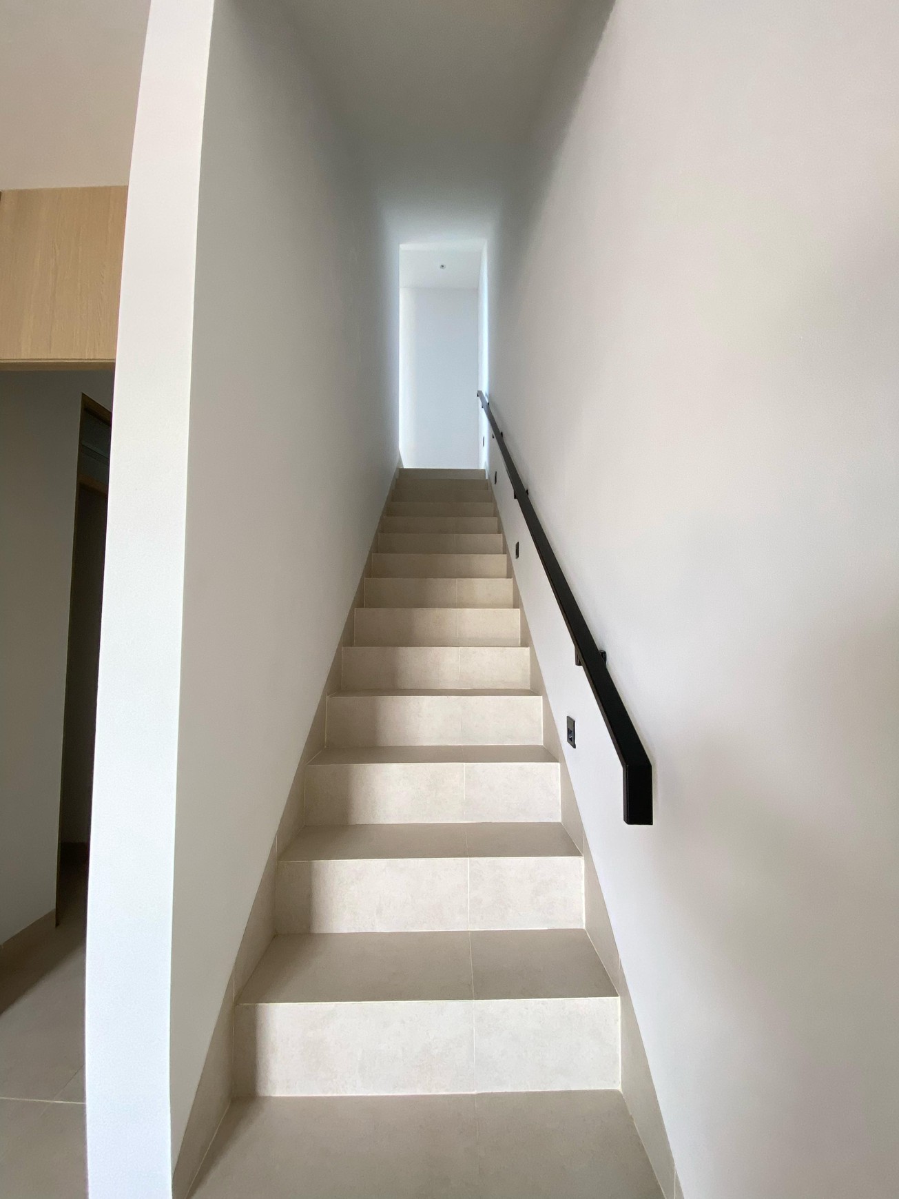 Rumah Brand New 3 Lantai di Jagakarsa Layout Luas Akses Bagus