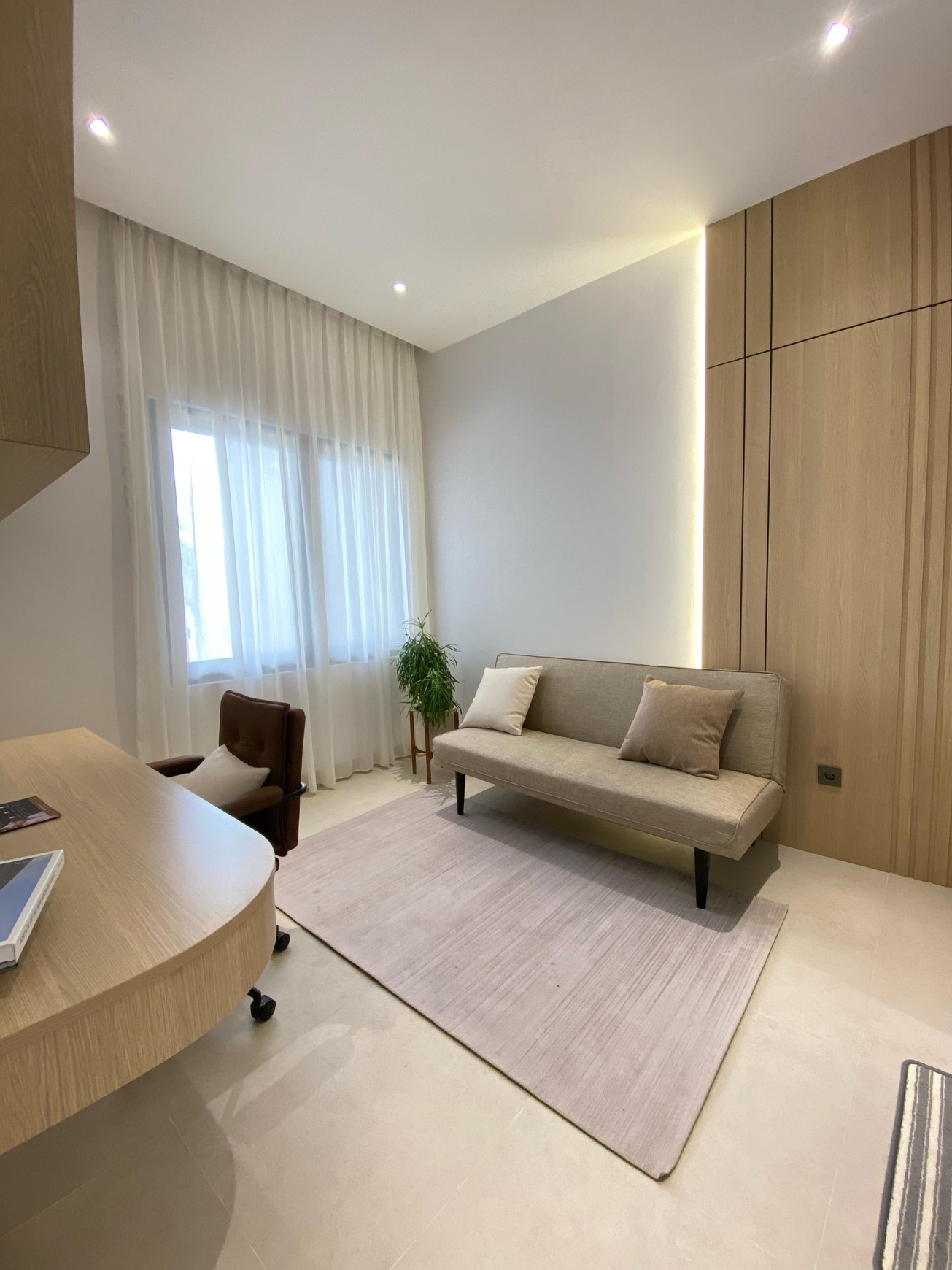 Rumah Brand New 3 Lantai di Jagakarsa Layout Luas Akses Bagus