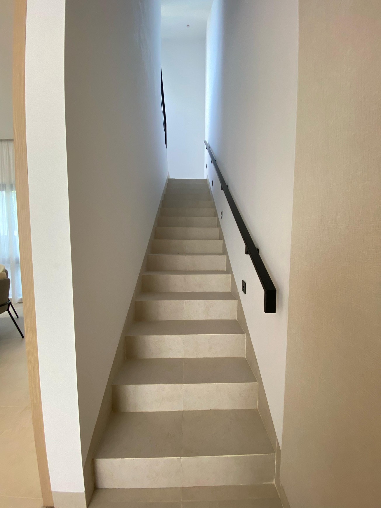 Rumah Brand New 3 Lantai di Jagakarsa Layout Luas Akses Bagus