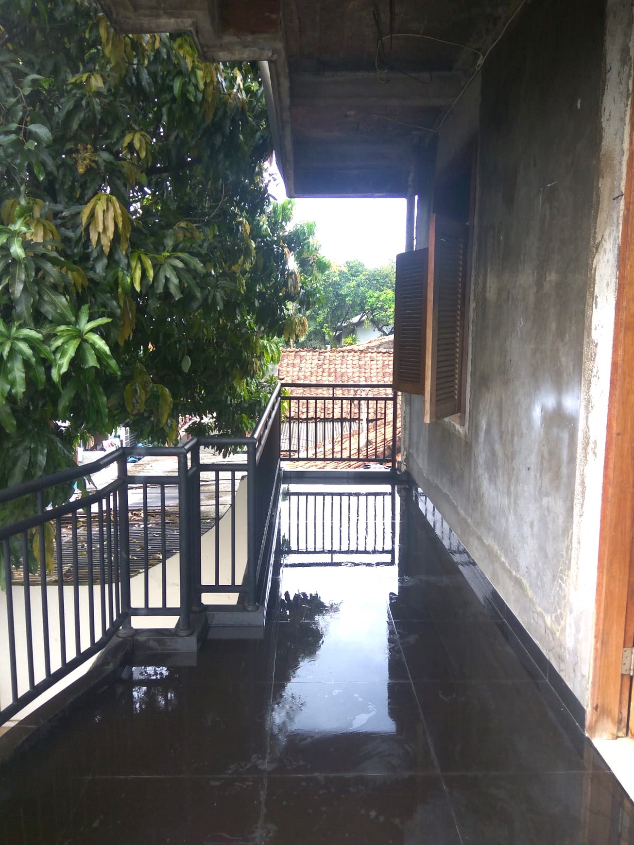 Rumah Minimalis di Pondok Labu Luas 154 Dekat ke MRT 2 Lantai