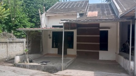 Rumah Siap Huni dengan Hunian Nyaman dan Asri di Depok