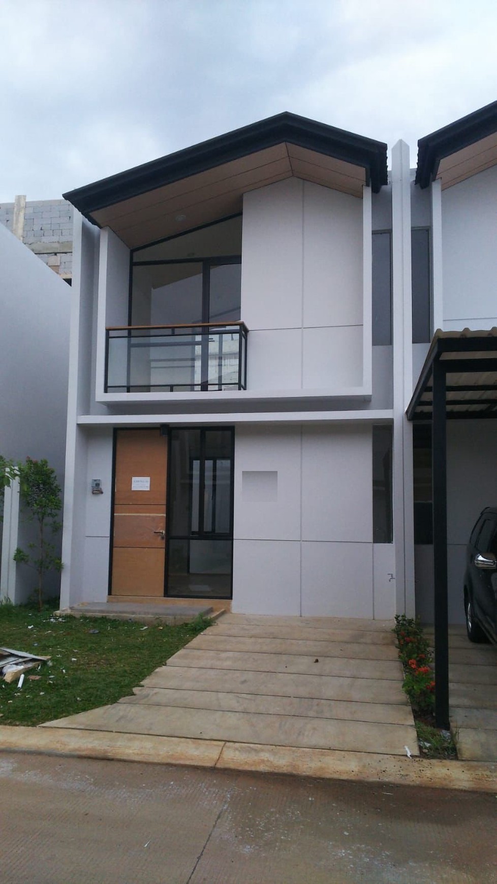 Dijual Rumah di Cendana Parc Lippo Karawaci Tangerang