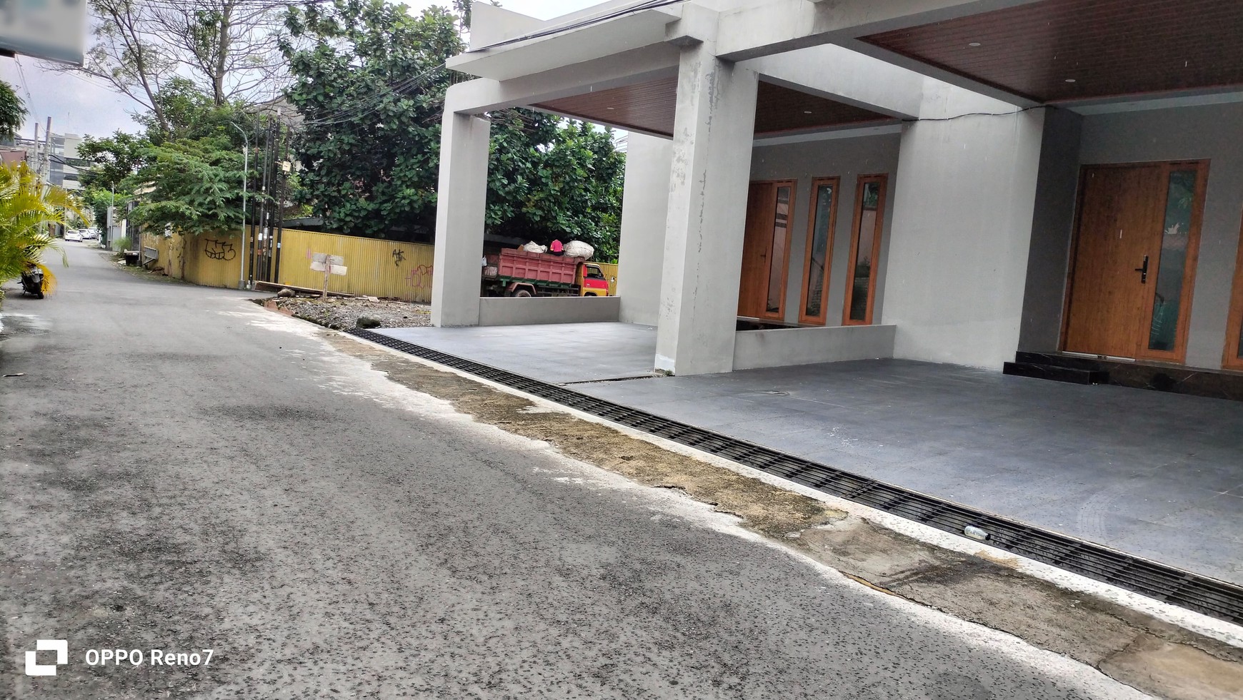 Rumah Tinggal Modern Lokasi Dekat Sekolah Olifant Caturtunggal Depok Sleman