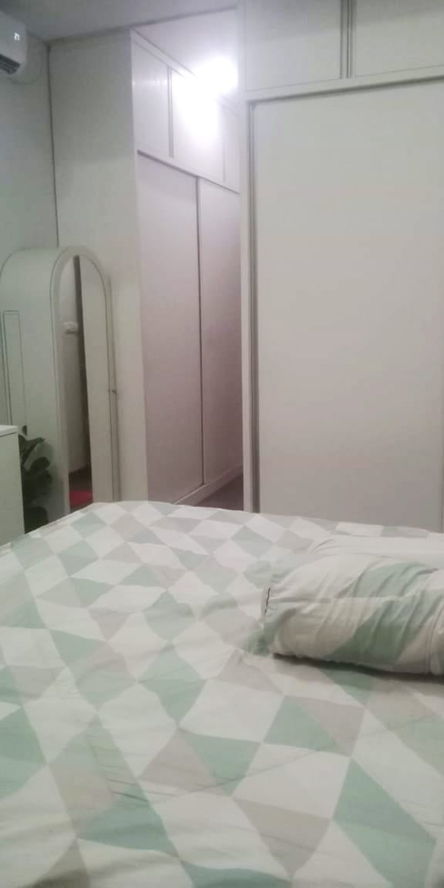 Rumah Bagus, 3 Lantai Siap huni di Kebon Jeruk