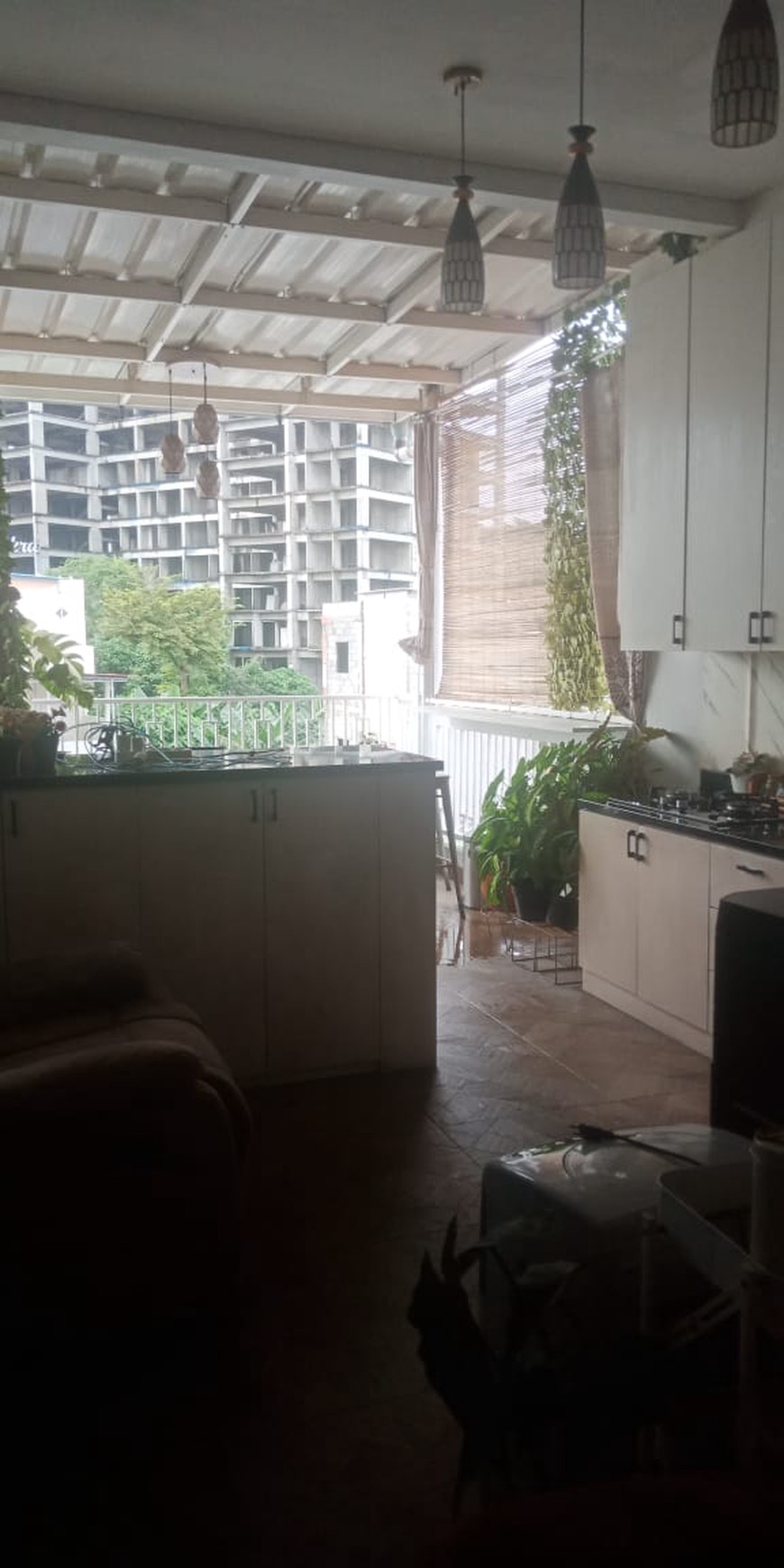 Rumah Bagus, 3 Lantai Siap huni di Kebon Jeruk