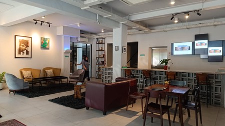 Dijual Ruang Usaha di Jl.Gunung Jakarta Selatan