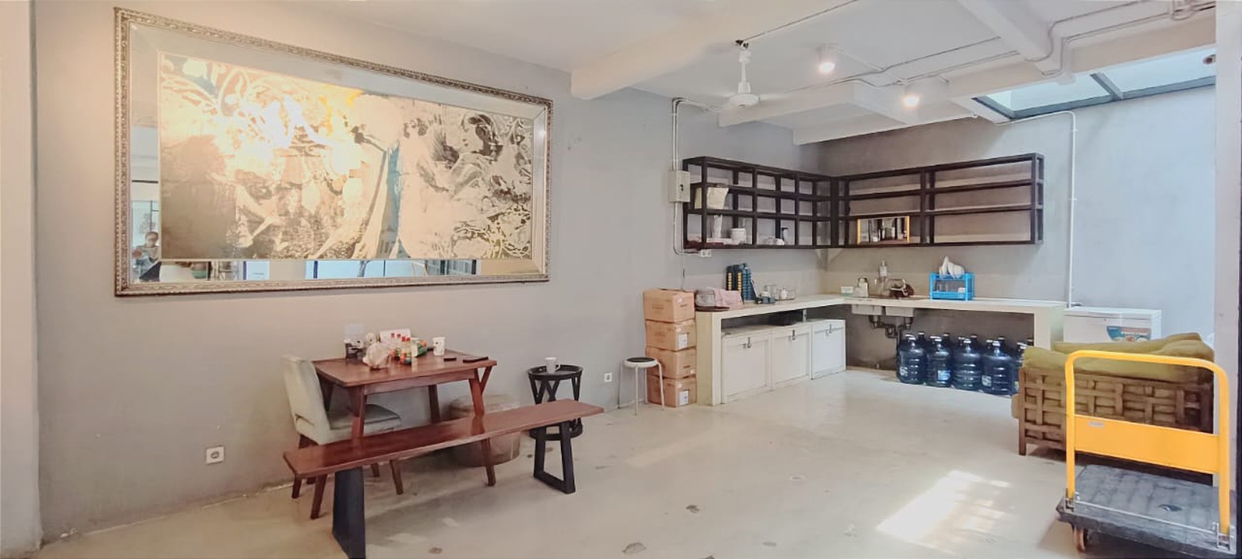 Dijual Ruang Usaha di Jl.Gunung Jakarta Selatan