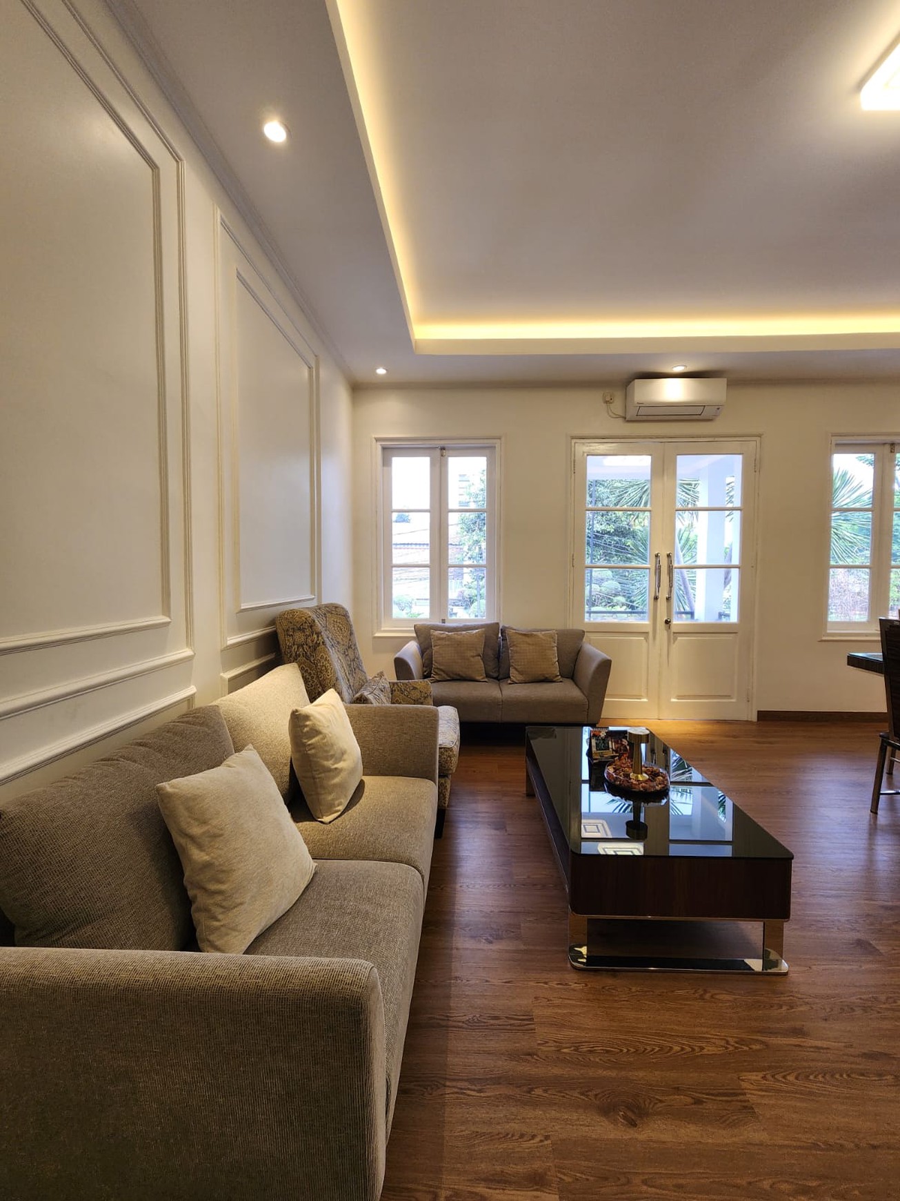 Hunian Modern dengan Private Pool 5 menit ke MRT Cipete Raya