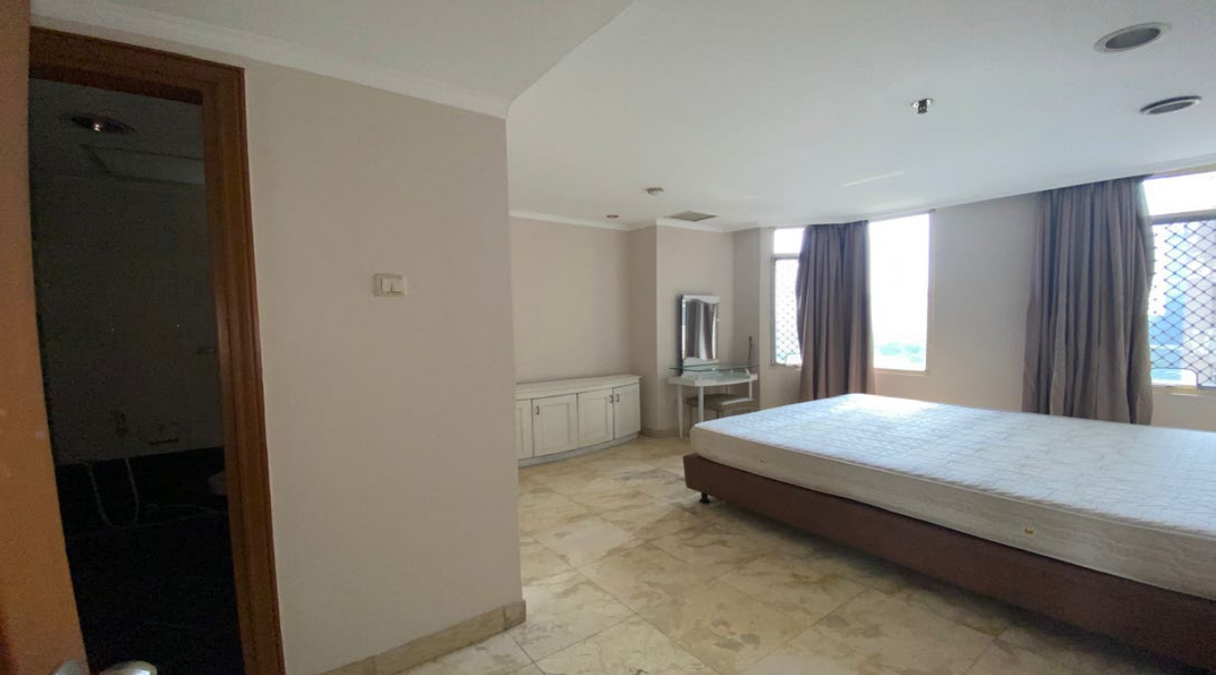 Apartemen Siap Huni dengan Fasilitas Lengkap @Apartemen Slipi
