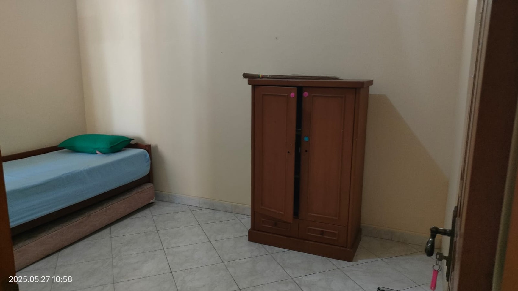 Rumah Kos-kosan 8 Pintu di Komplek Timah, Depok