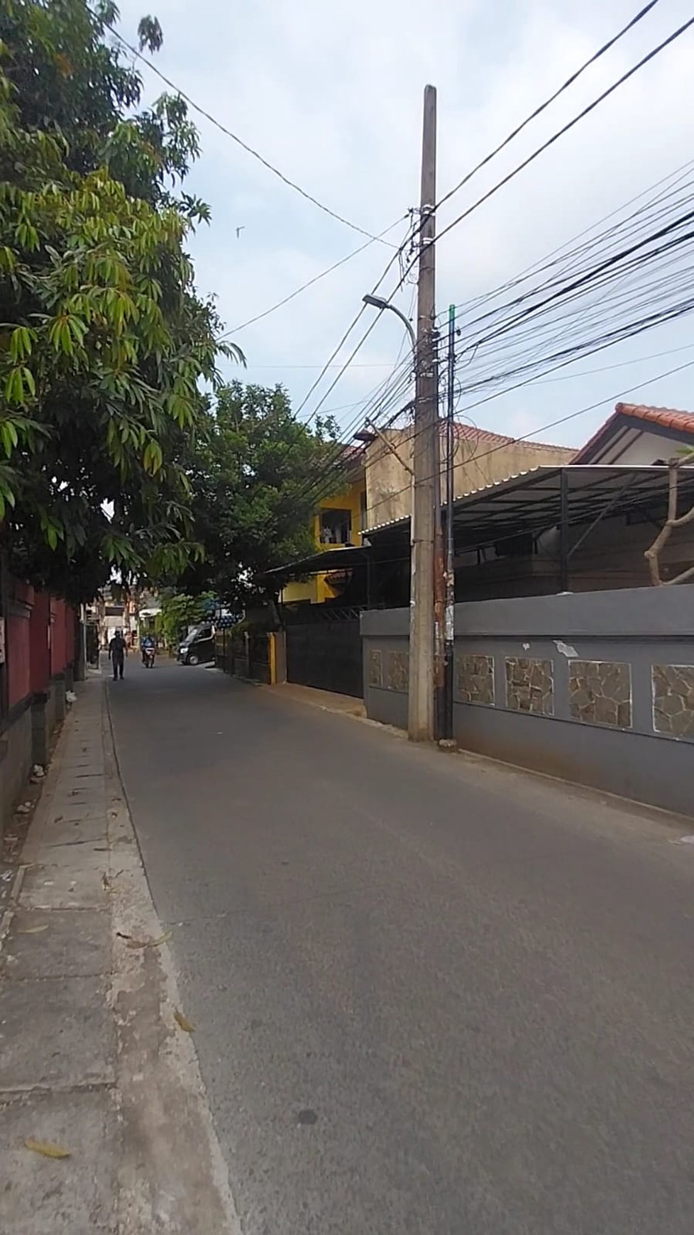 Rumah Hitung Tanah Area Cipete