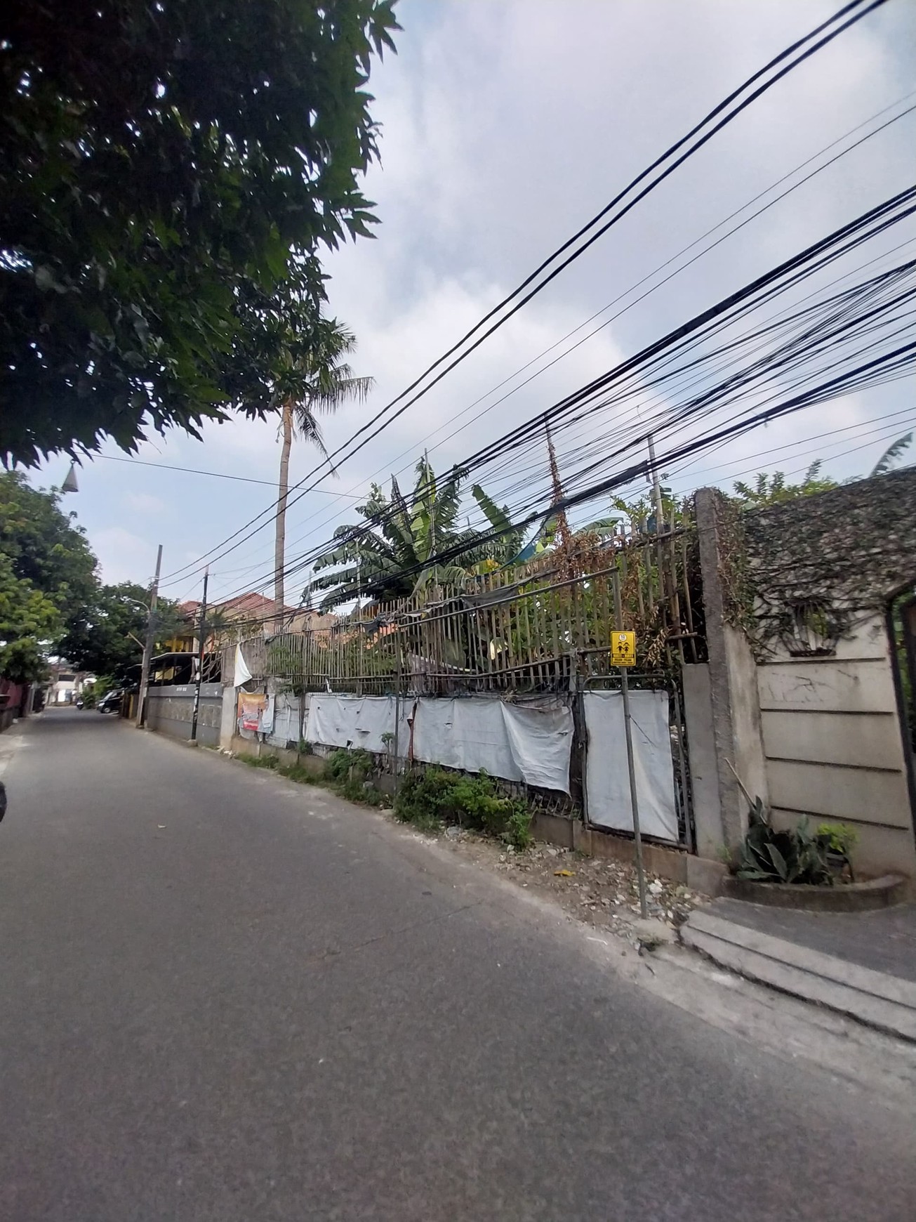 Rumah Hitung Tanah Area Cipete