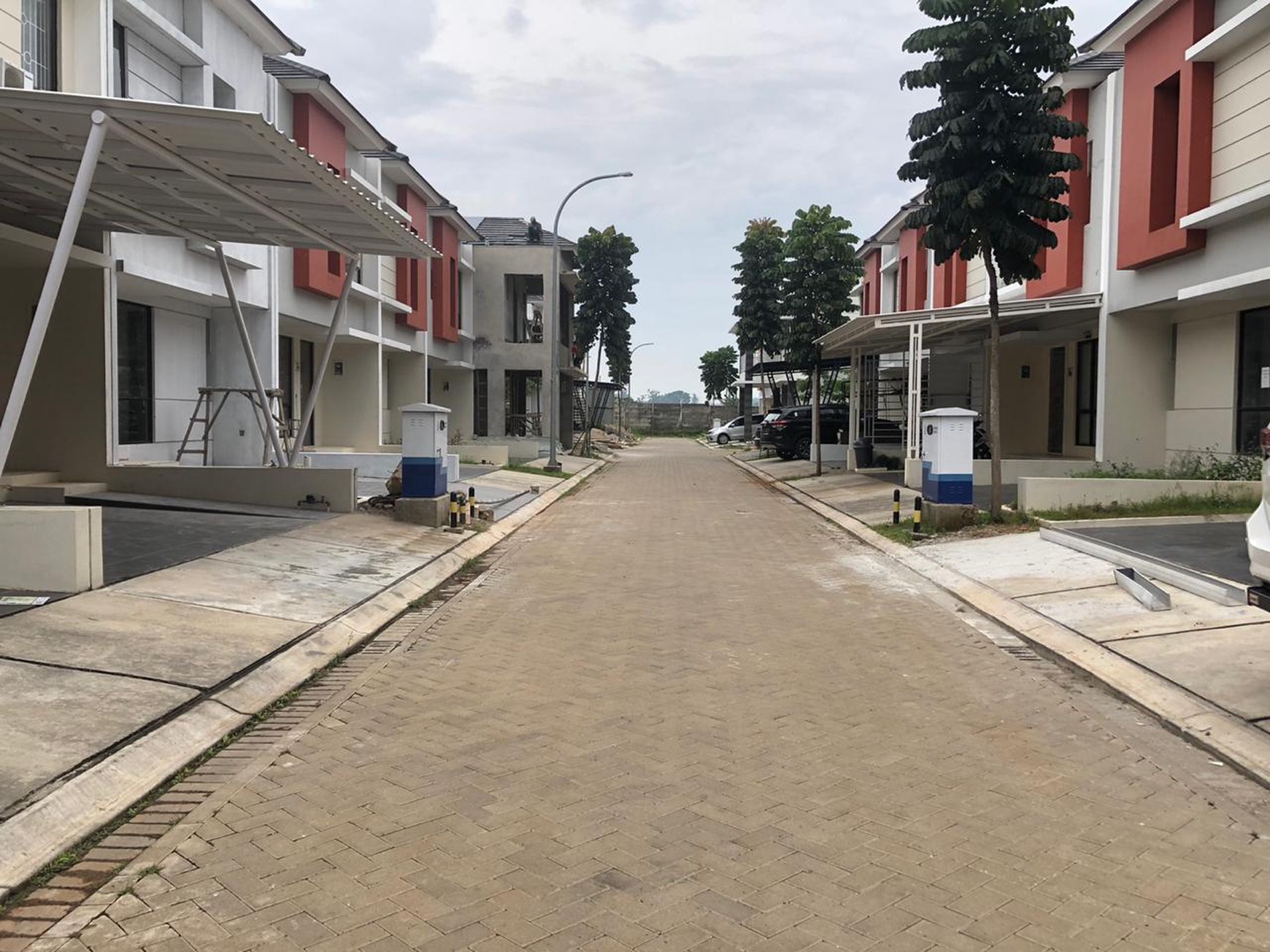 Rumah Minimalis Dalam Cluster di Graha Raya Bintaro