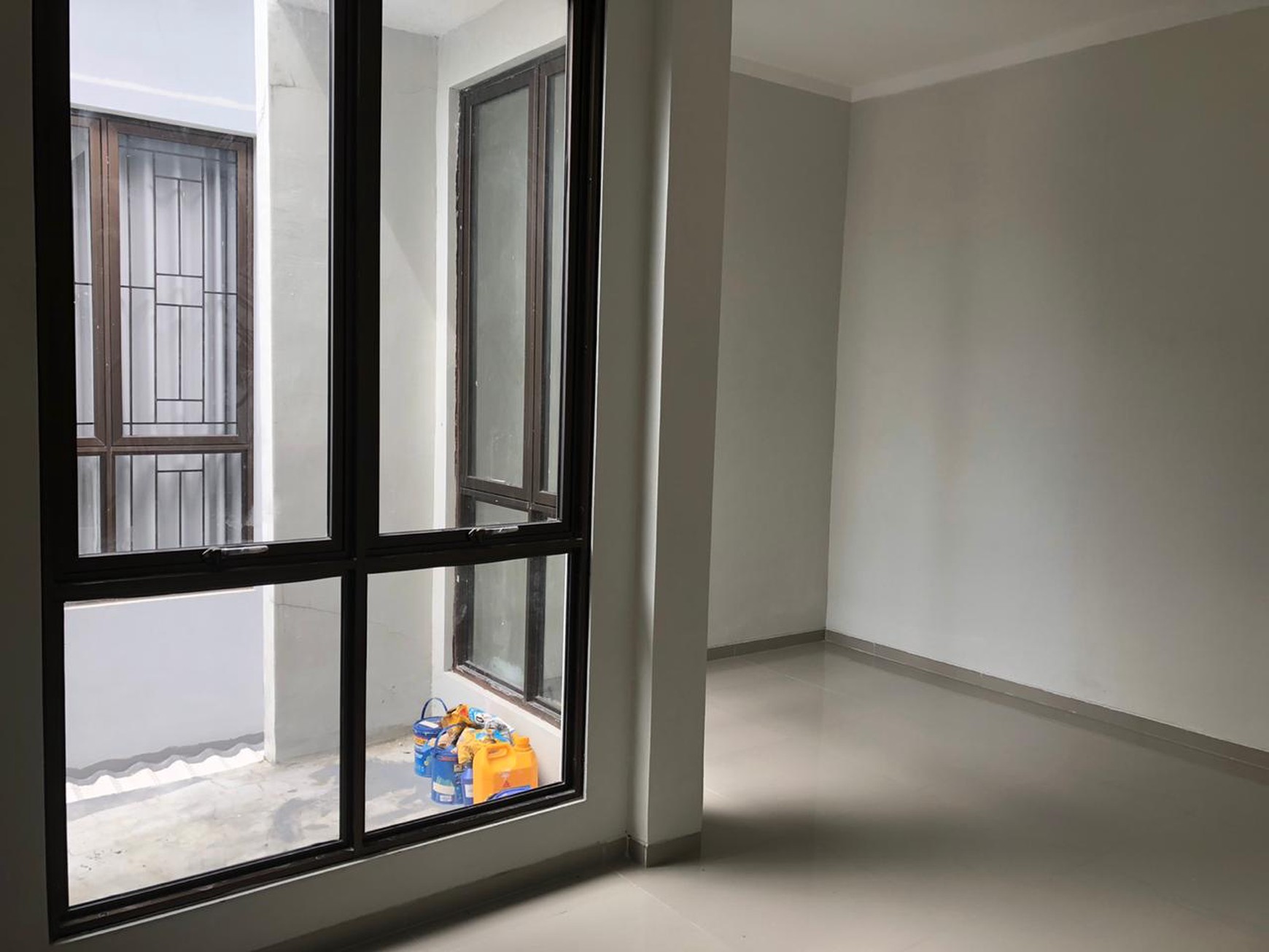 Rumah Minimalis Dalam Cluster di Graha Raya Bintaro