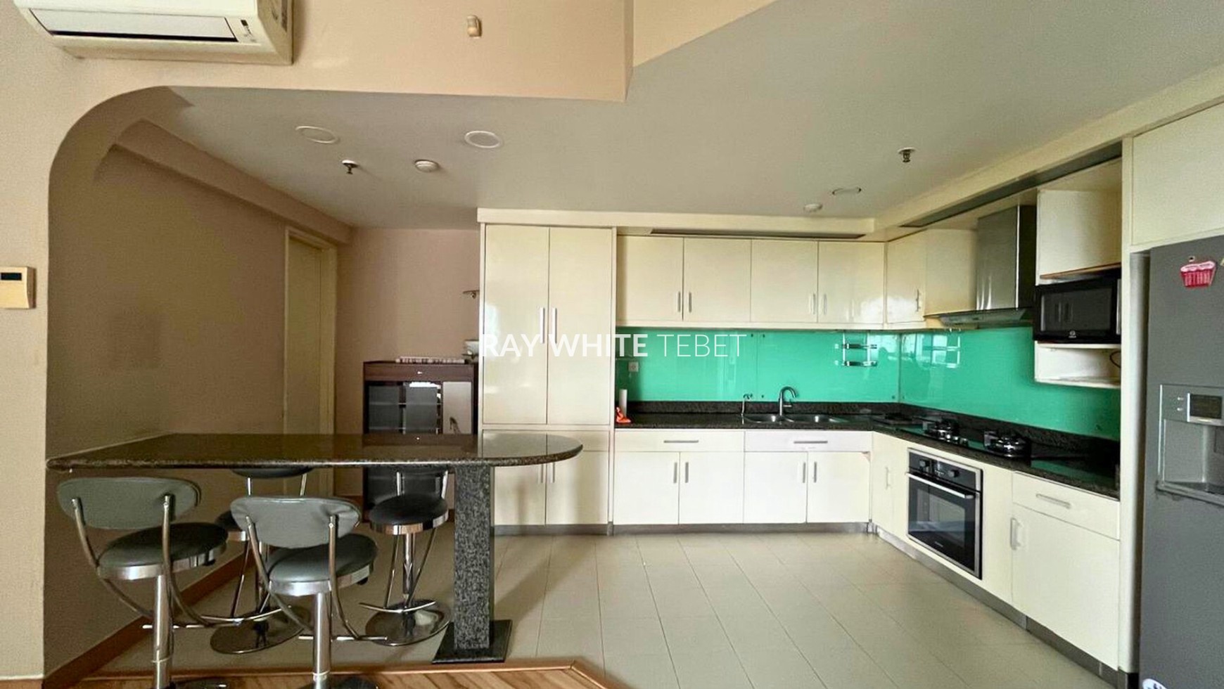 Apartemen Puri Casablanca 3BR Tower A