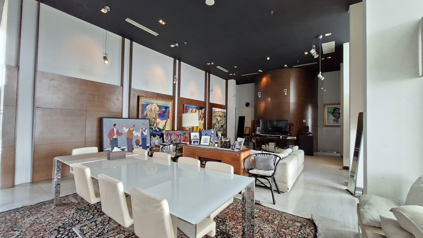 Exclusive Penthouse for Sale in the Heart of Kemang with Amazing City View
