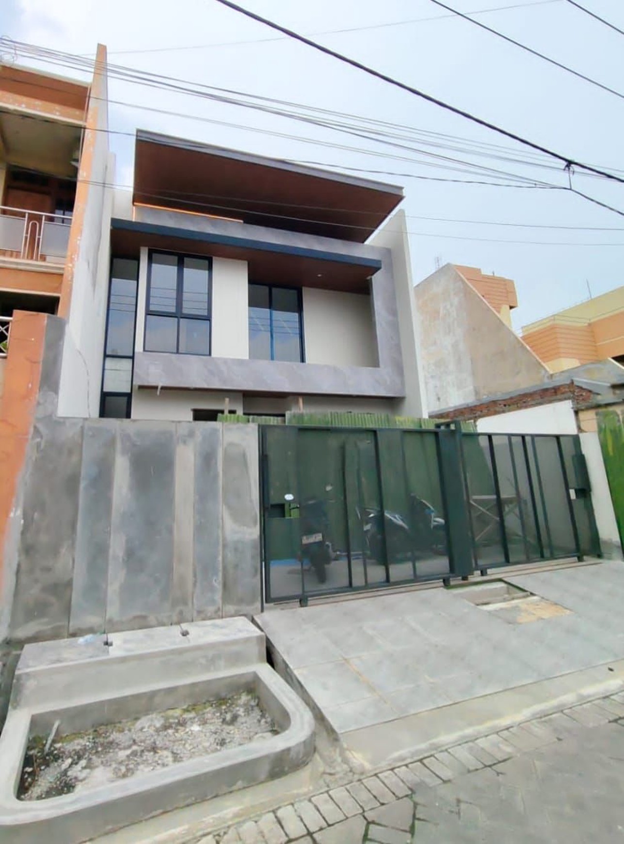 Jual New Manyar Kertoarjo 5M-an Surabaya Timur