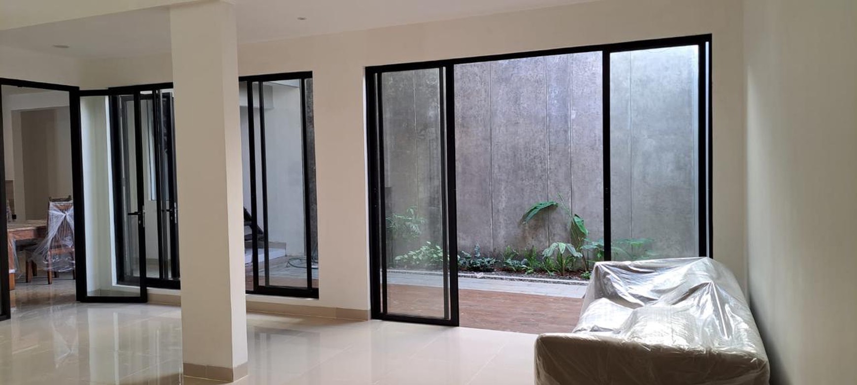 DIjual rumah area BSD City - Puspita Loka BSD Tangerang Selatan