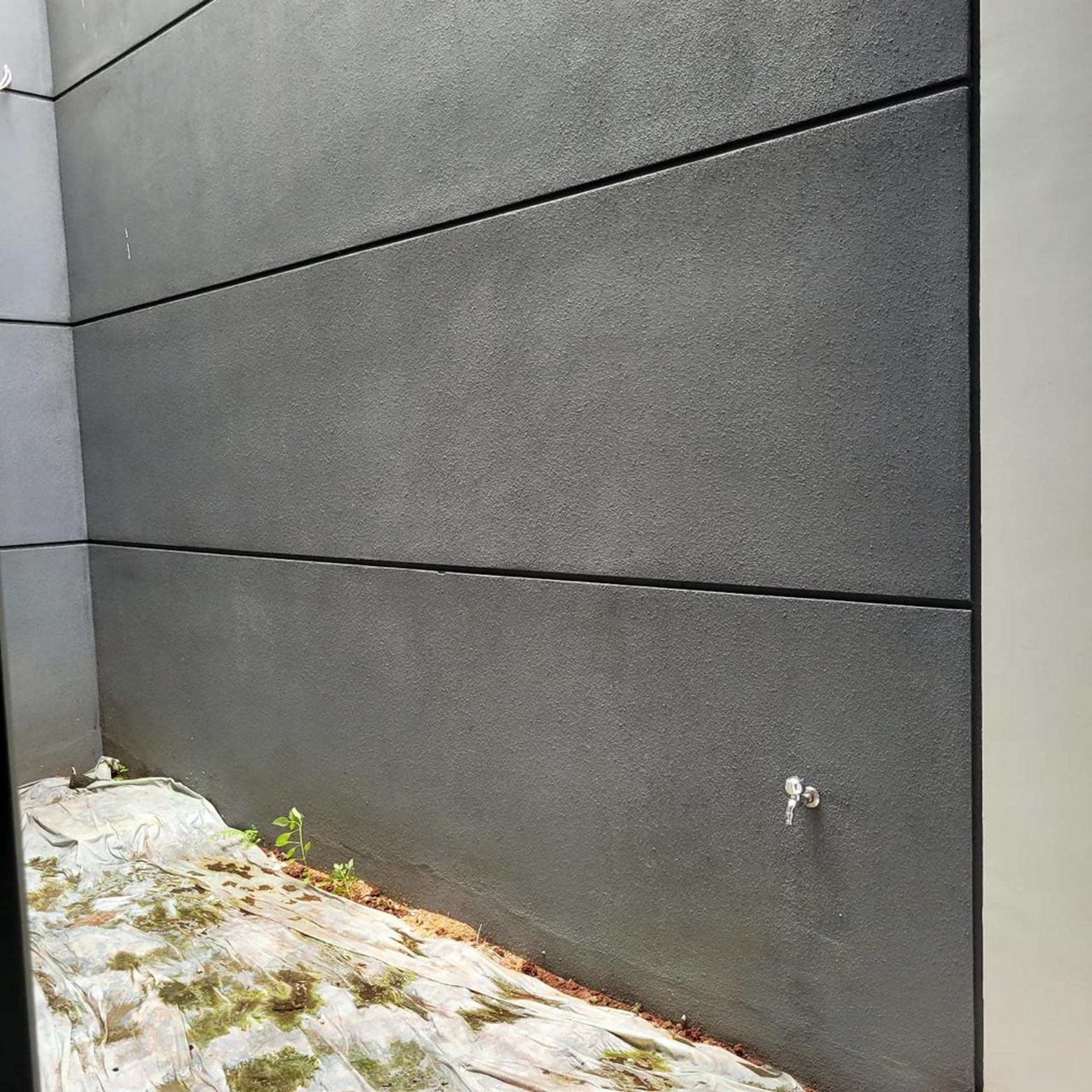 U Ville Bintaro Jaya memiliki lokasi prima di boulevard utama yang mudah diakses. Gerbang perumahan hanya 30 menit dari Bandara Soekarno-Hatta, 10 menit dari Gerbang Tol Pondok Aren dan 7 menit dari S