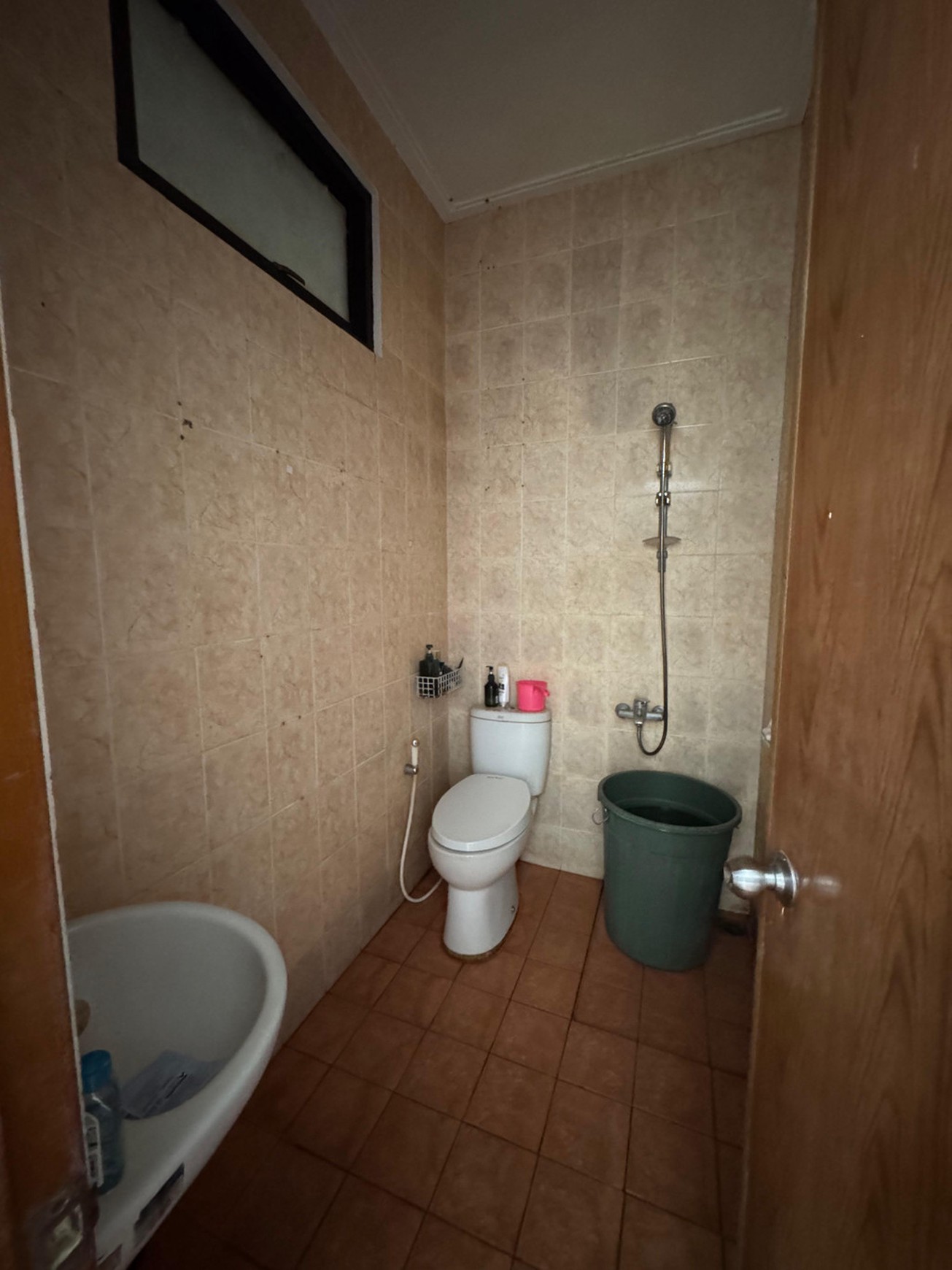 Rumah Bagus Neo Permata Bintaro Banyak Artis Disini.