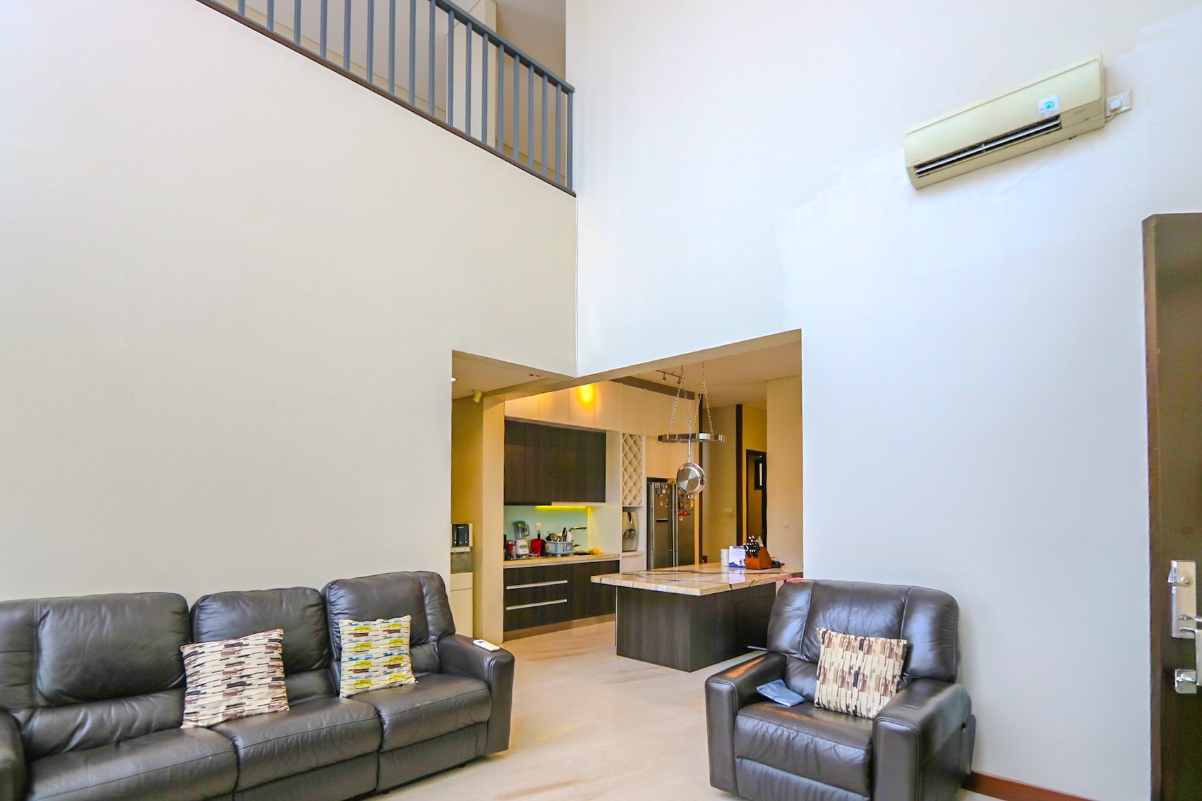 RUMAH MEWAH LANCEWOOD NAVAPARK BSD CITY, DEKAT BOTANIC PARK, CBD BSD, HARGA TERBAIK.