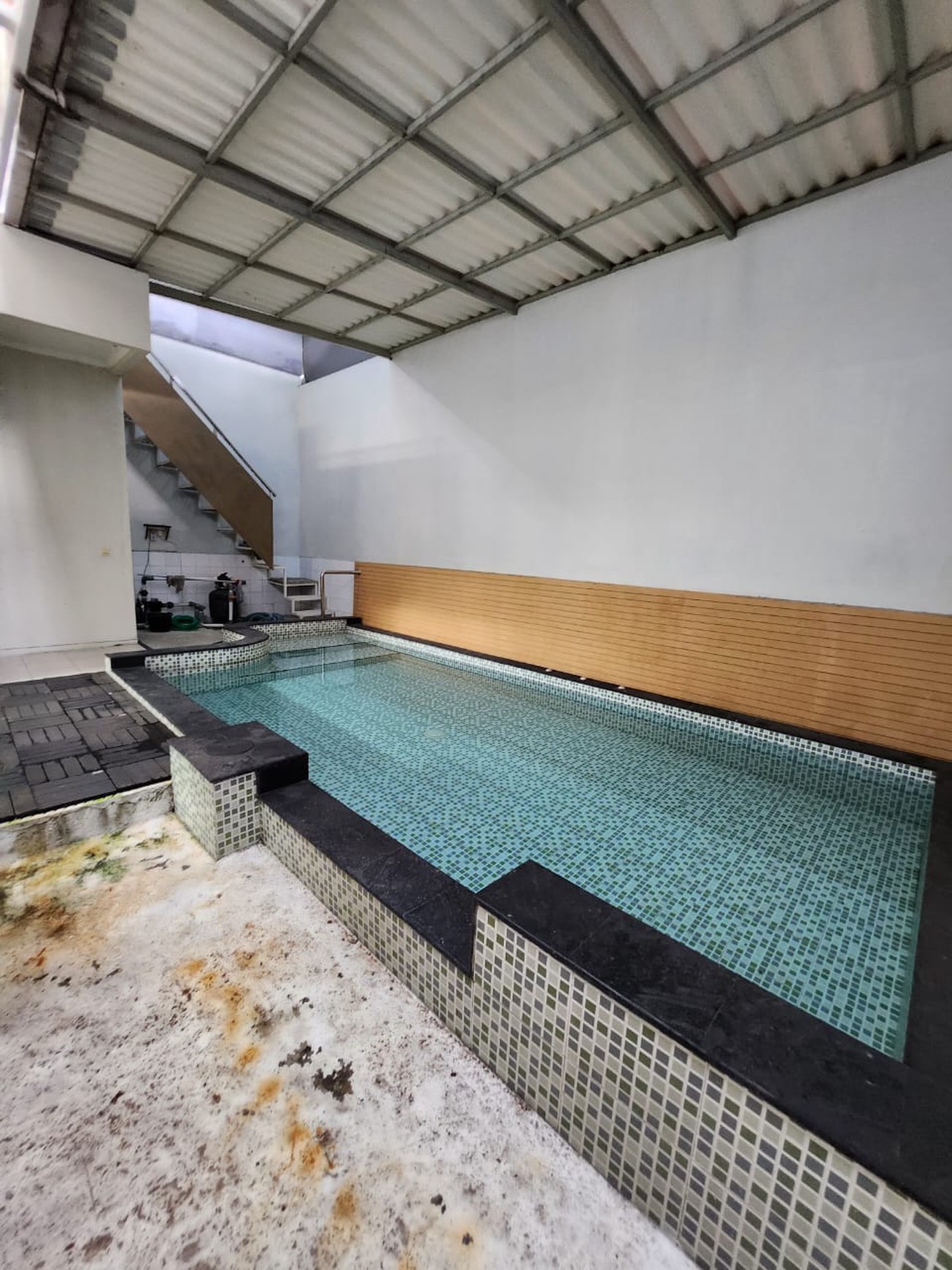 Dijual Rumah + Kolam Renang Eastwood Regency Citraland Surabaya Barat Siap Huni