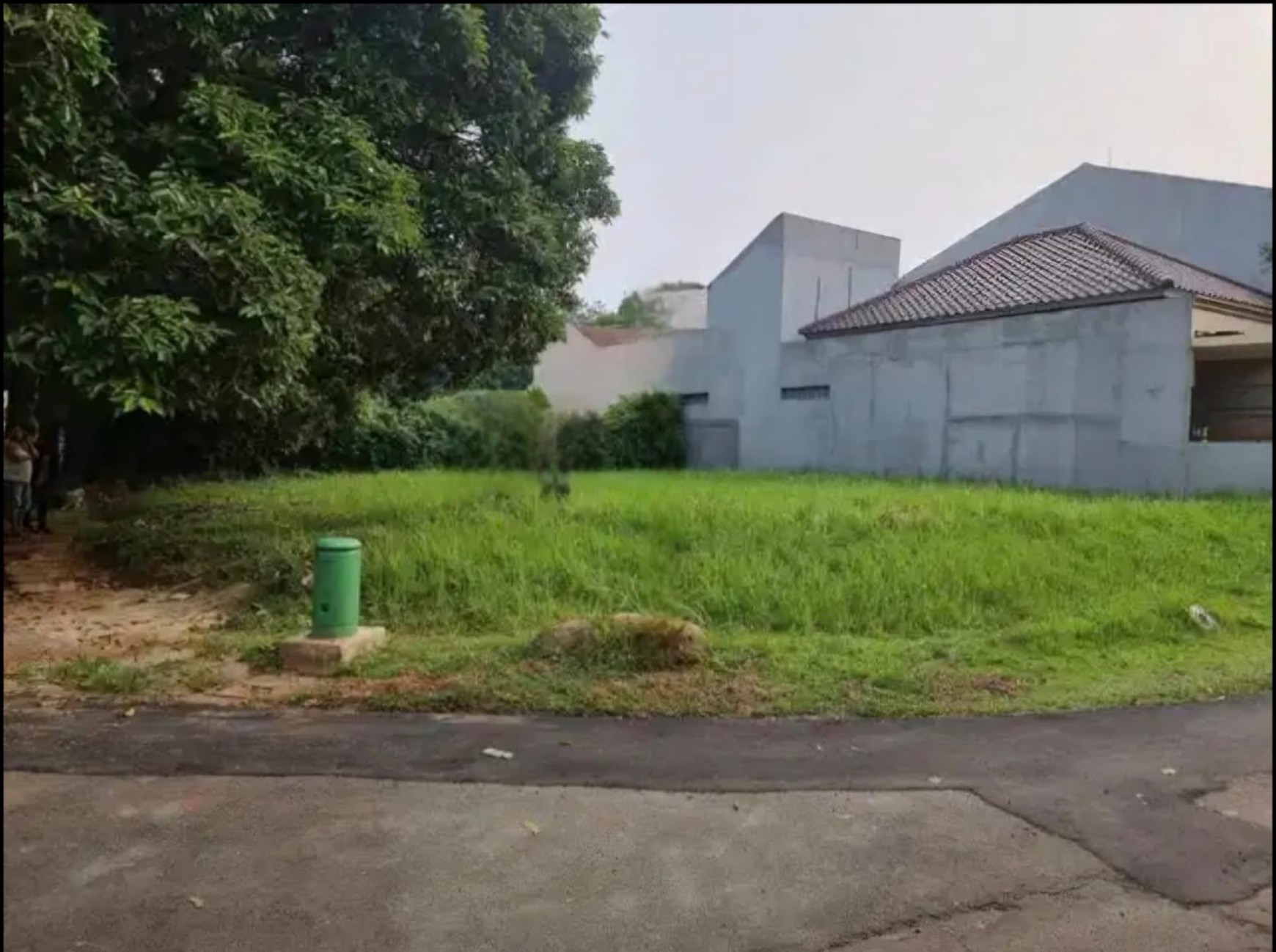 Tanah Sudut Siap Bangun di Kencana Loka BSD Dekat Sekolah