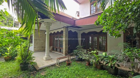 Dijual Rumah BangunanLama 1 Lantai di Dekat Senopati, Jl Cibeber