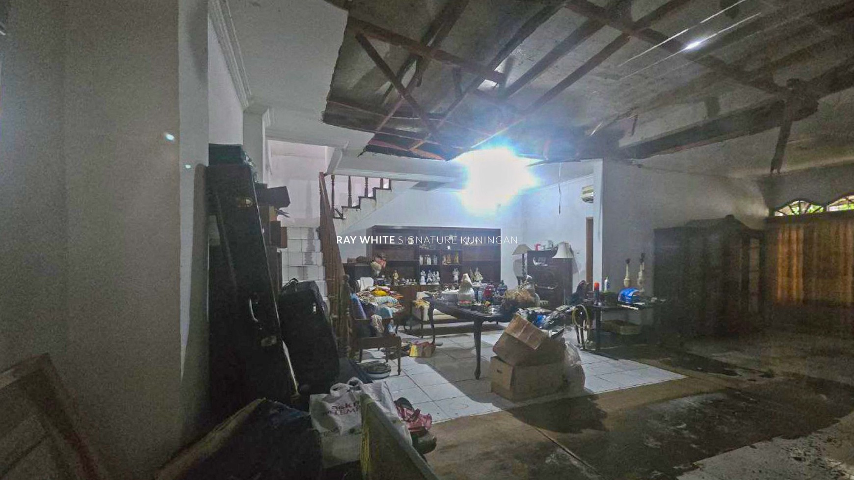 Dijual Rumah BangunanLama 1 Lantai di Dekat Senopati, Jl Cibeber