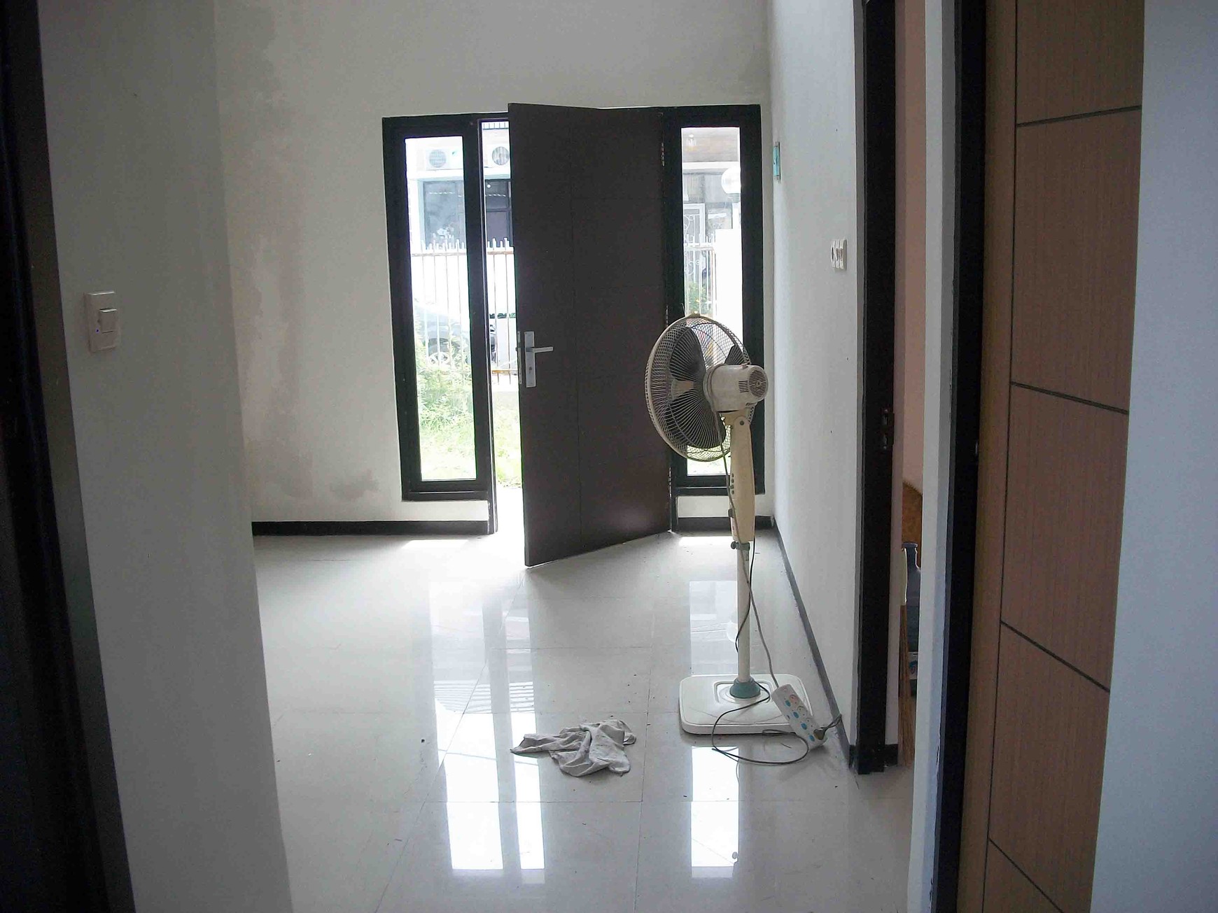 Rumah Baru Gress di Alana Regency Tambak Oso Sidoarjo, 2 Lantai, Minimalis, SIAP HUNI - LT -