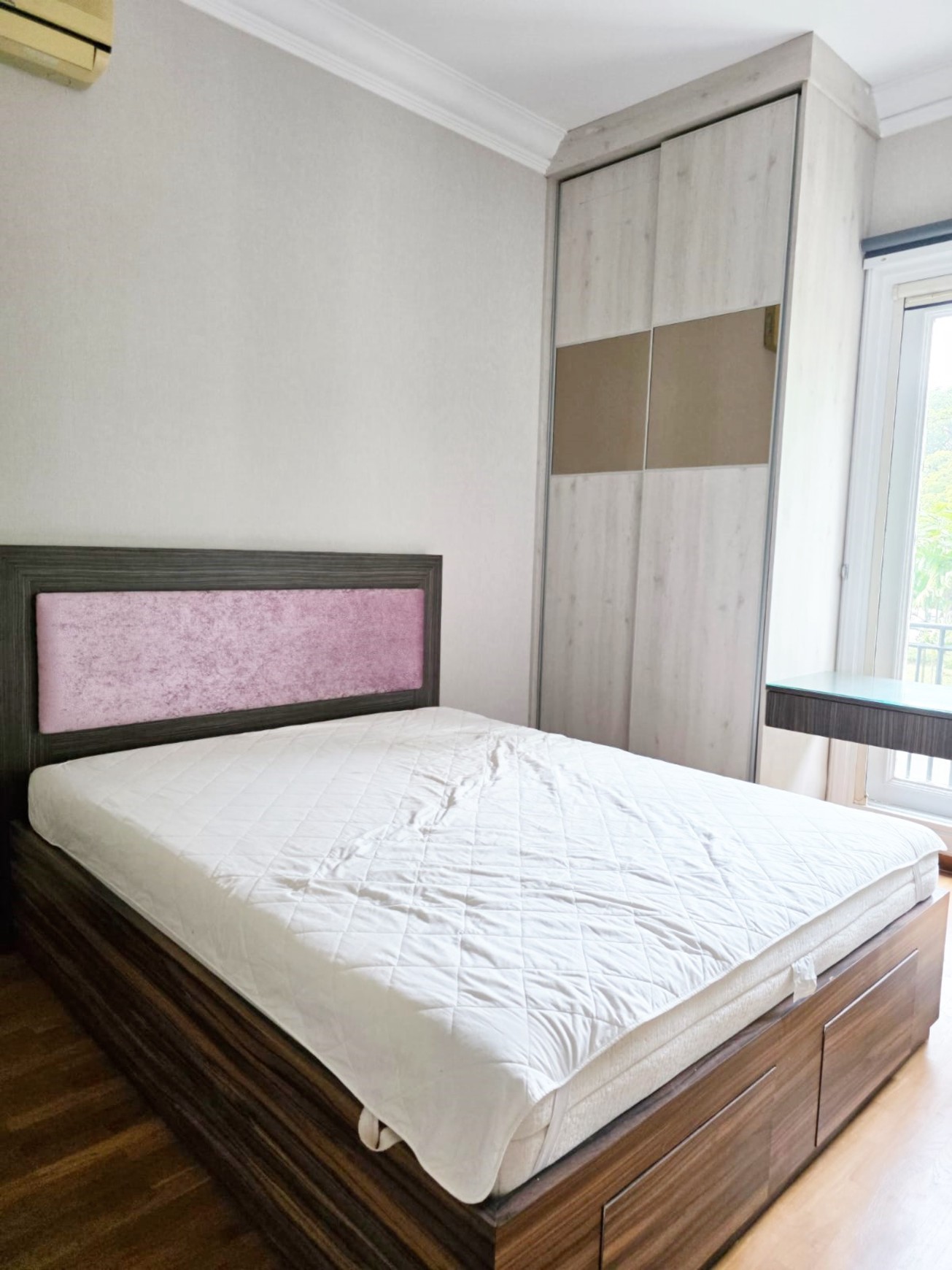 Disewakan Rumah di Fontainebleau Golf Residence BSD City Tangerang