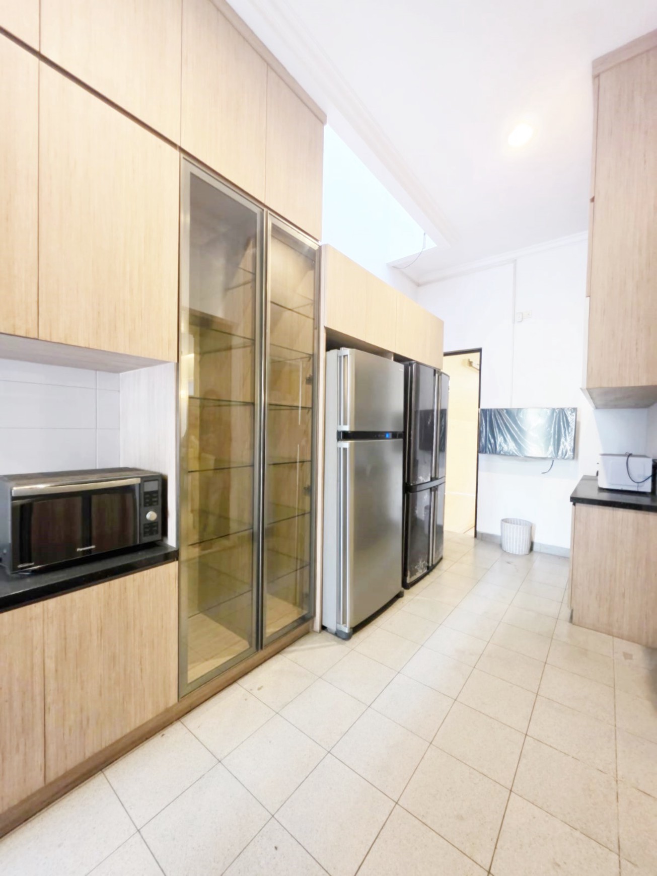 Disewakan Rumah di Fontainebleau Golf Residence BSD City Tangerang