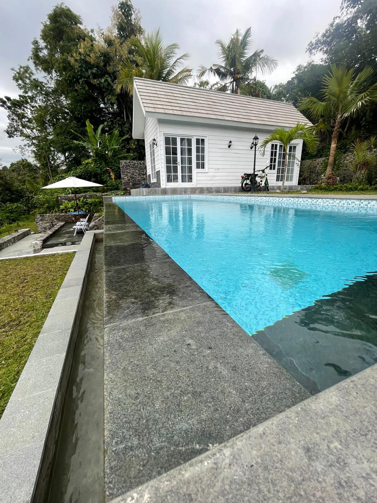 Villa 1046 Meter Persegi Dengan Kolam Renang View Sungai Di Wijimulyo Nanggulan Kulonprogo