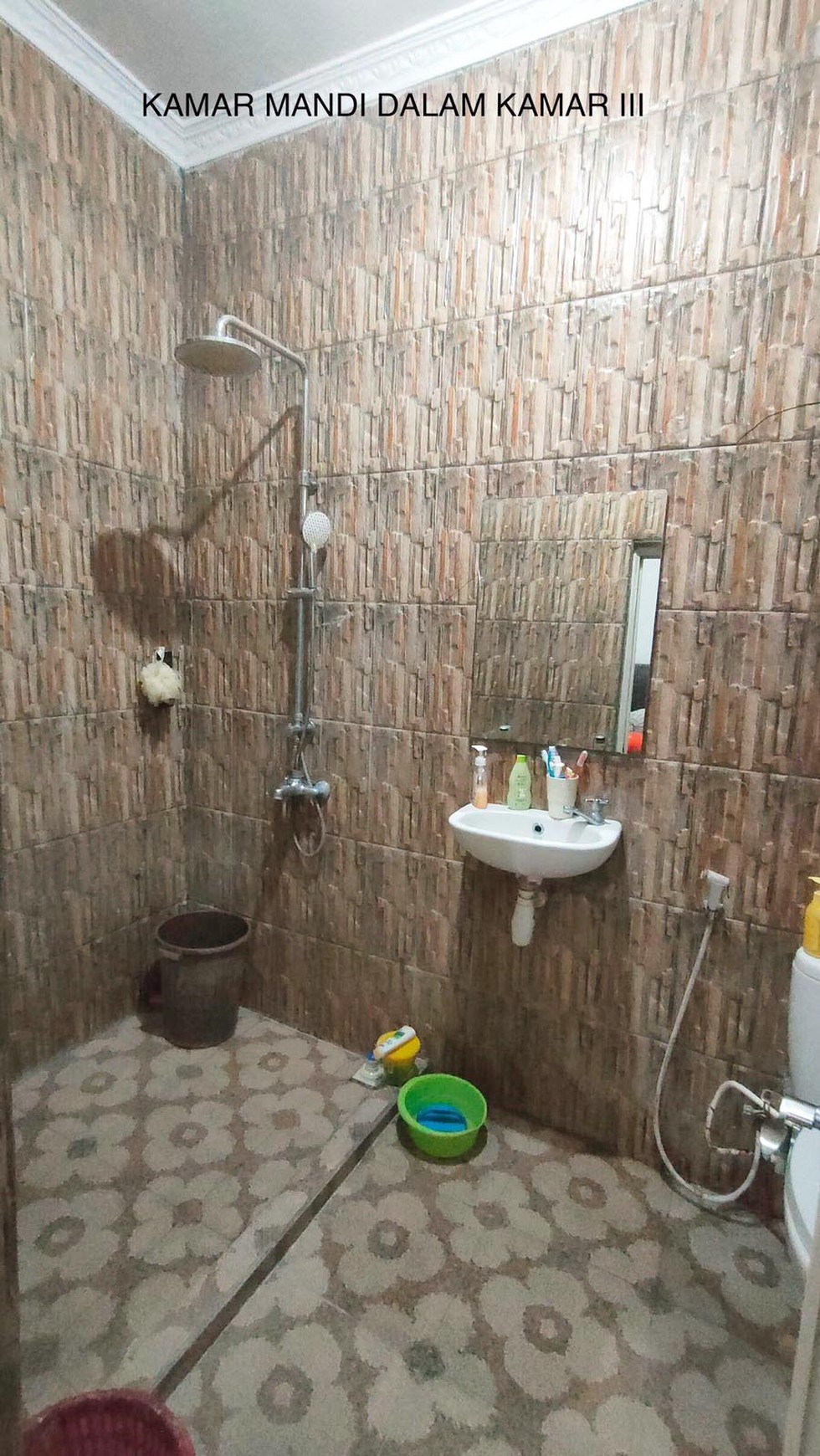 Rumah di Jl. Nanas POCAN Sidoarjo, Bagus + Terawat, Row Jalan Lebar - WS -