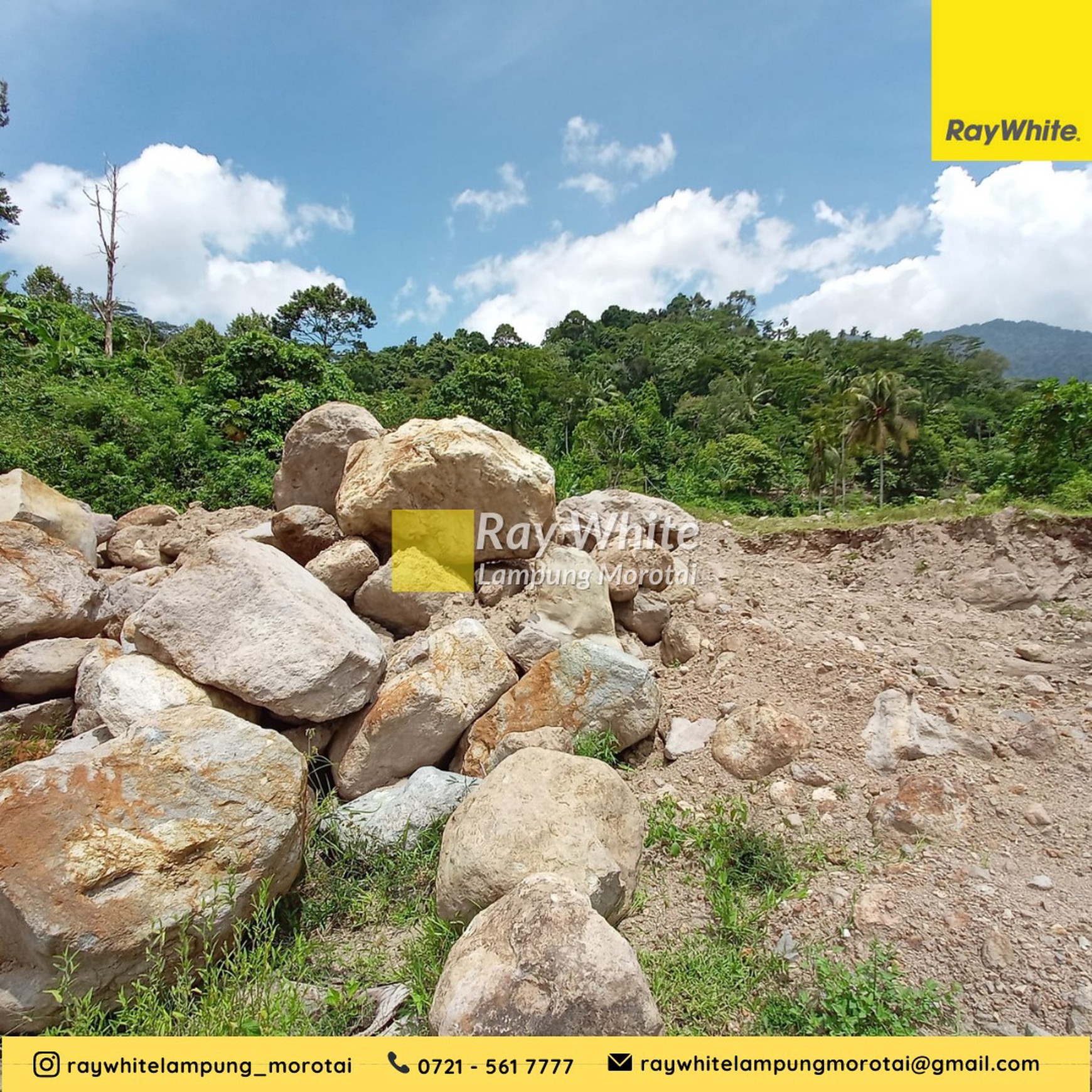Dijual tanah tambang batu pinggir pantai kalianda 300 ribu/meter