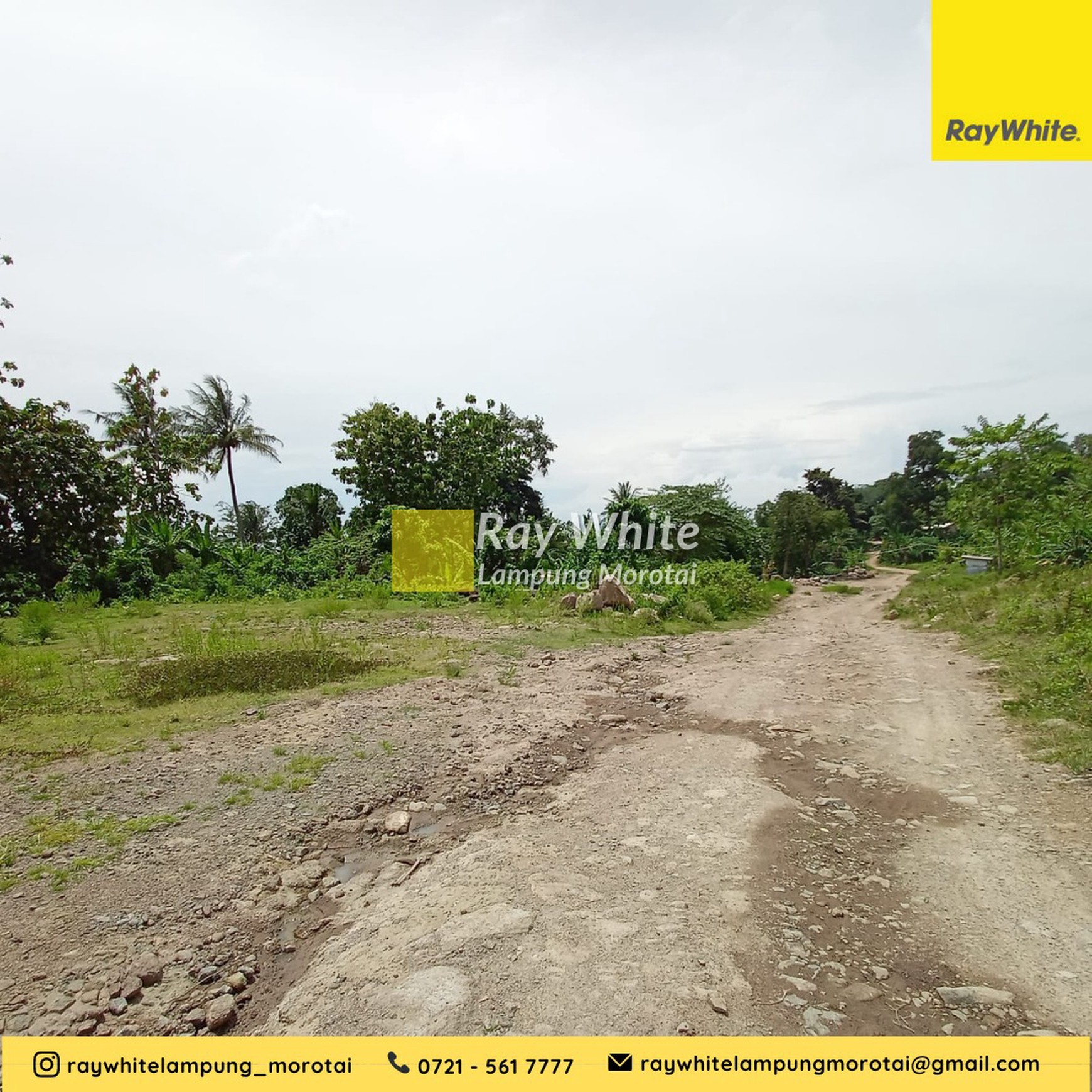 Dijual tanah tambang batu pinggir pantai kalianda 300 ribu/meter