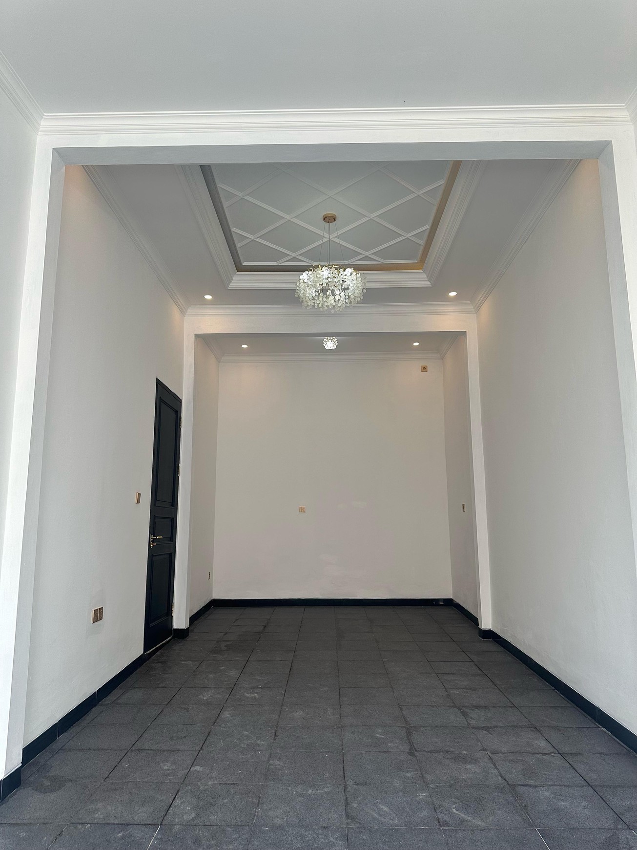 Rumah 3 Lantai Mewah Siap Huni dengan Hunian Nyaman @Pulo Gadung, Jakarta Timur