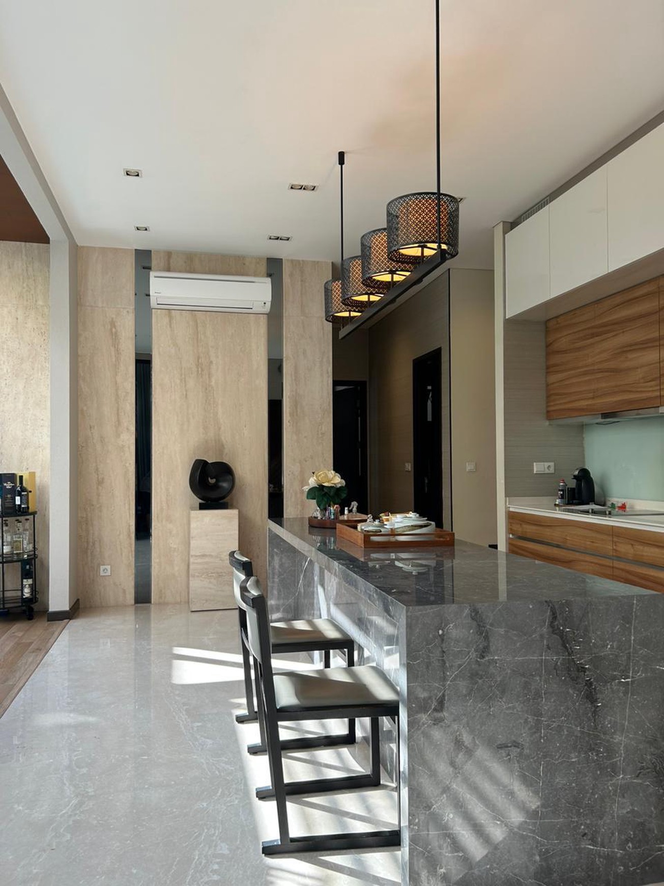 Istimewa. Rumah mewah Nava Park Lancewood BSD, ada pool..