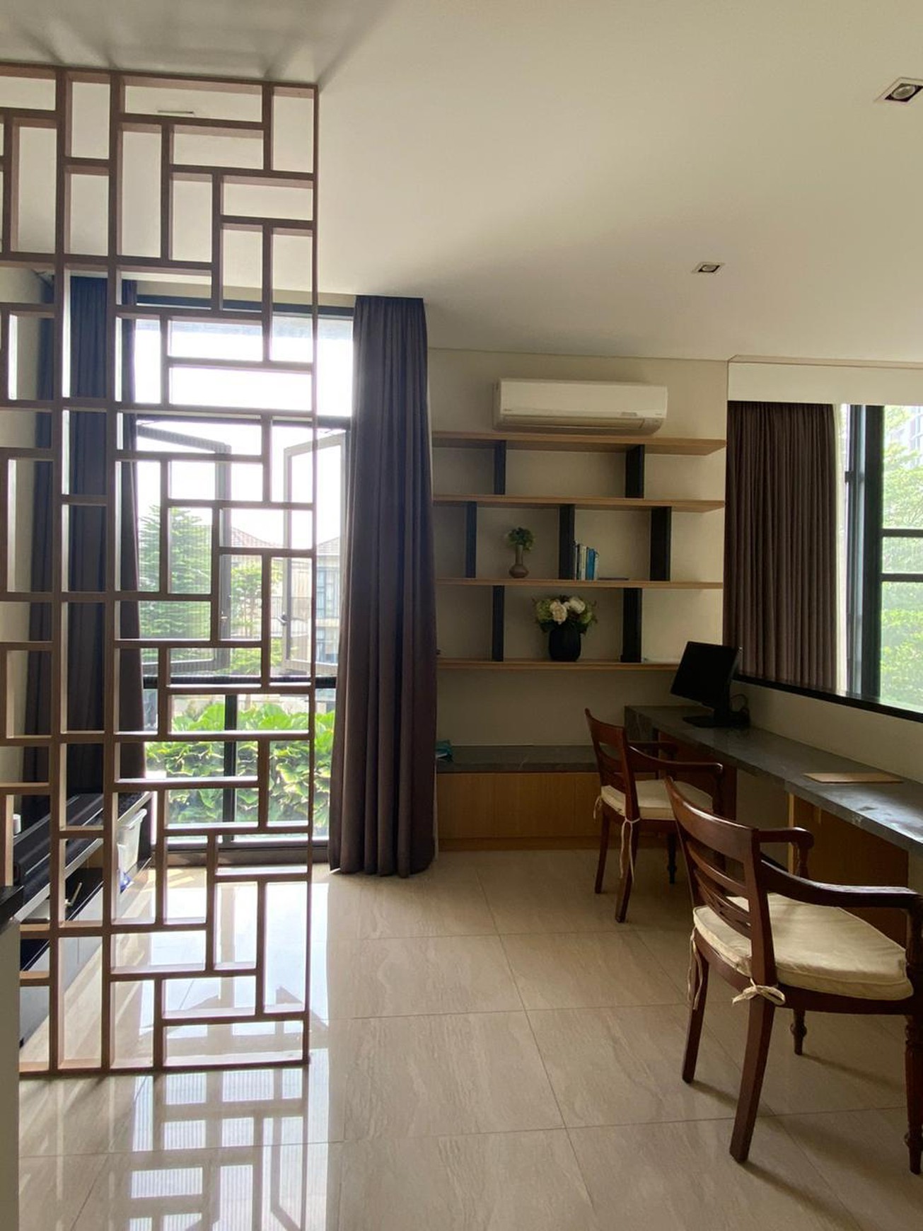 Istimewa. Rumah mewah Nava Park Lancewood BSD, ada pool..
