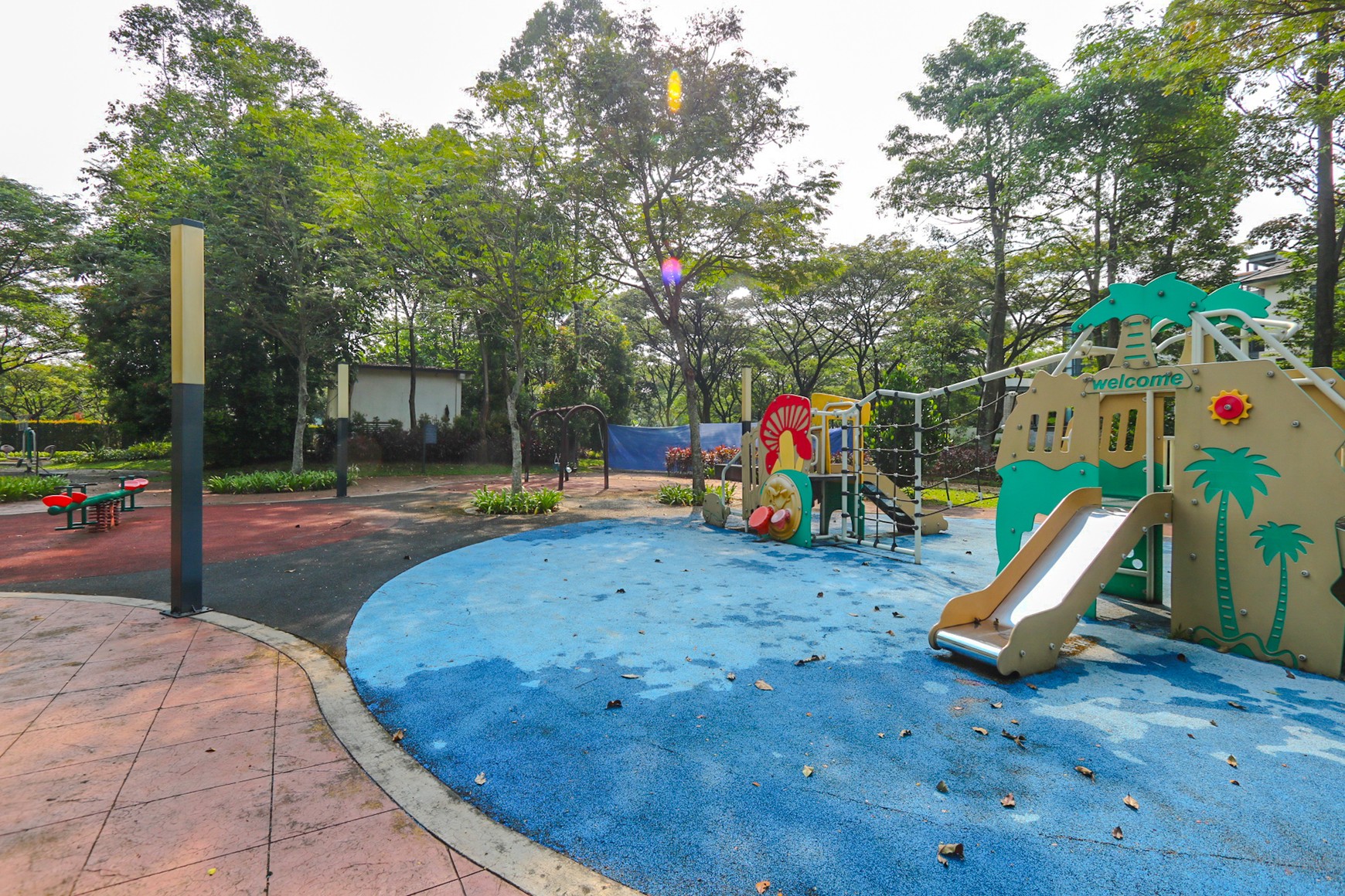 RUMAH MEWAH LANCEWOOD NAVAPARK BSD CITY, DEKAT BOTANIC PARK, CBD BSD, HARGA TERBAIK.