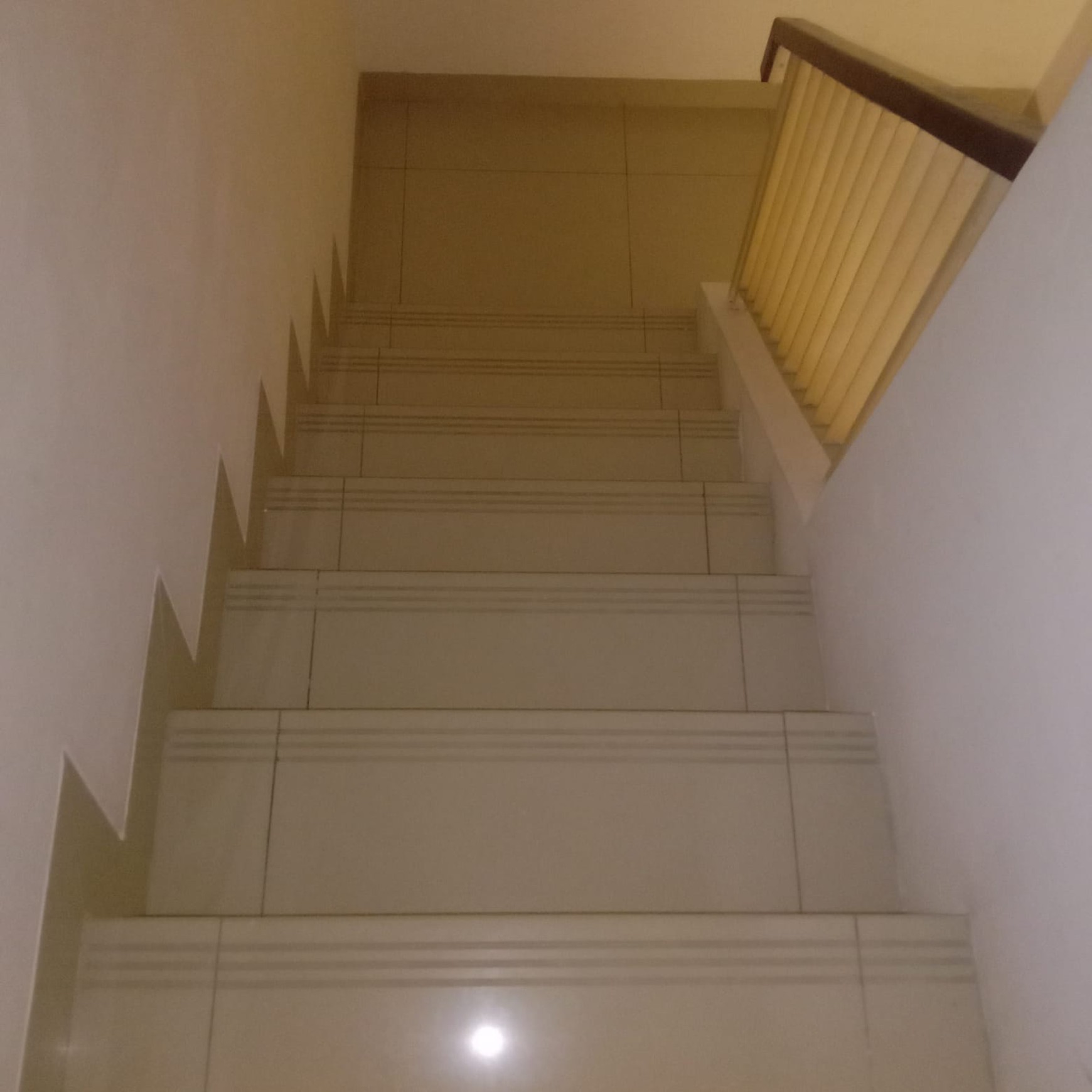 Flash Sale. Rumah bagus Residence One, Serpong