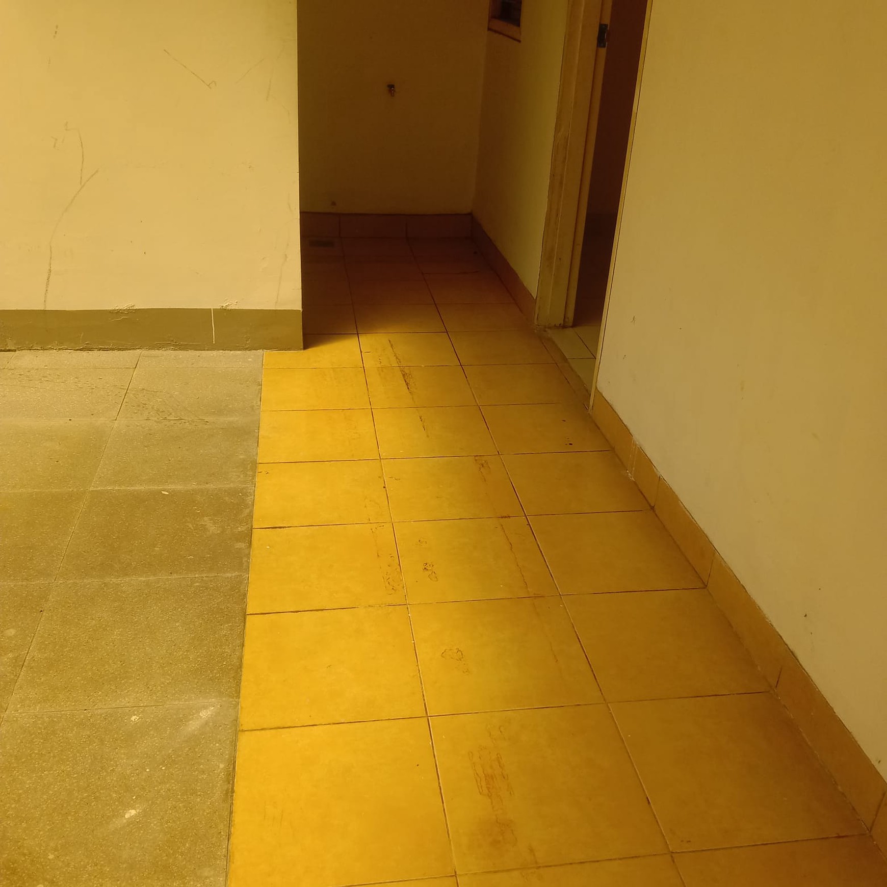 Flash Sale. Rumah bagus Residence One, Serpong